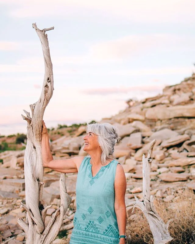 Vata Superpower #1: 𝐓𝐡𝐞 𝐕𝐢𝐬𝐢𝐨𝐧𝐚𝐫𝐲 𝐏𝐫𝐨𝐩𝐡𝐞𝐭. 🔮
𝘠𝘰𝘶𝘳 𝘪𝘮𝘢𝘨𝘪𝘯𝘢𝘵𝘪𝘰𝘯 𝘢𝘯𝘥 𝘷𝘪𝘴𝘪𝘰𝘯 𝘢𝘳𝘦 𝘦𝘹𝘱𝘢𝘯𝘴𝘪𝘷𝘦 𝘢𝘯𝘥 𝘷𝘢𝘴𝘵—𝘺𝘰𝘶 𝘩𝘰𝘭𝘥 𝘢 𝘷𝘪𝘴𝘪𝘰𝘯 𝘰𝘧 𝘢𝘯 𝘪𝘥𝘦𝘢𝘭 𝘸𝘰𝘳𝘭𝘥, 𝘢 𝘶𝘵𝘰𝘱𝘪𝘢