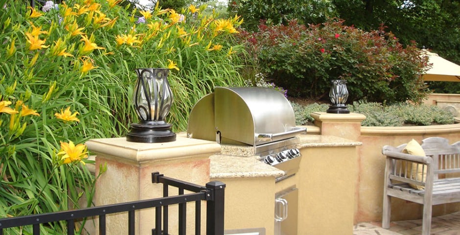 outdoor kitchen landscaping in greensburg, pa