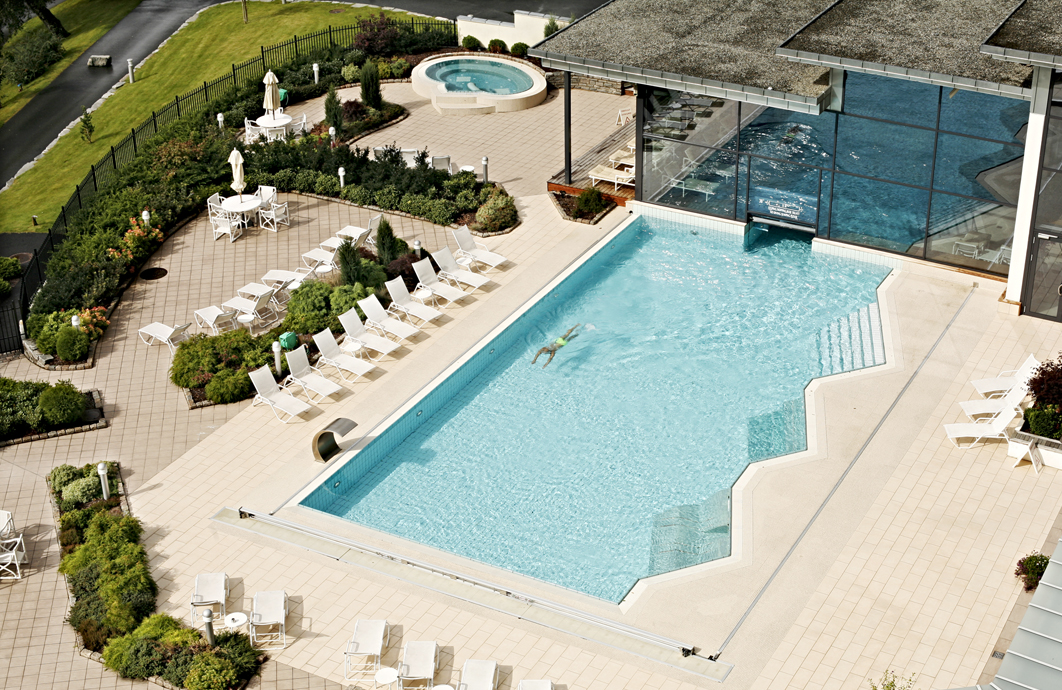 Swimming pool outdoor.jpg