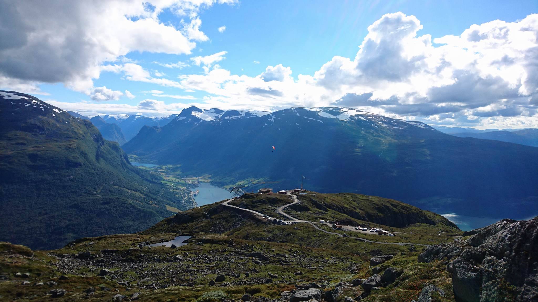  Hoven er blitt populær blant paragliderane 