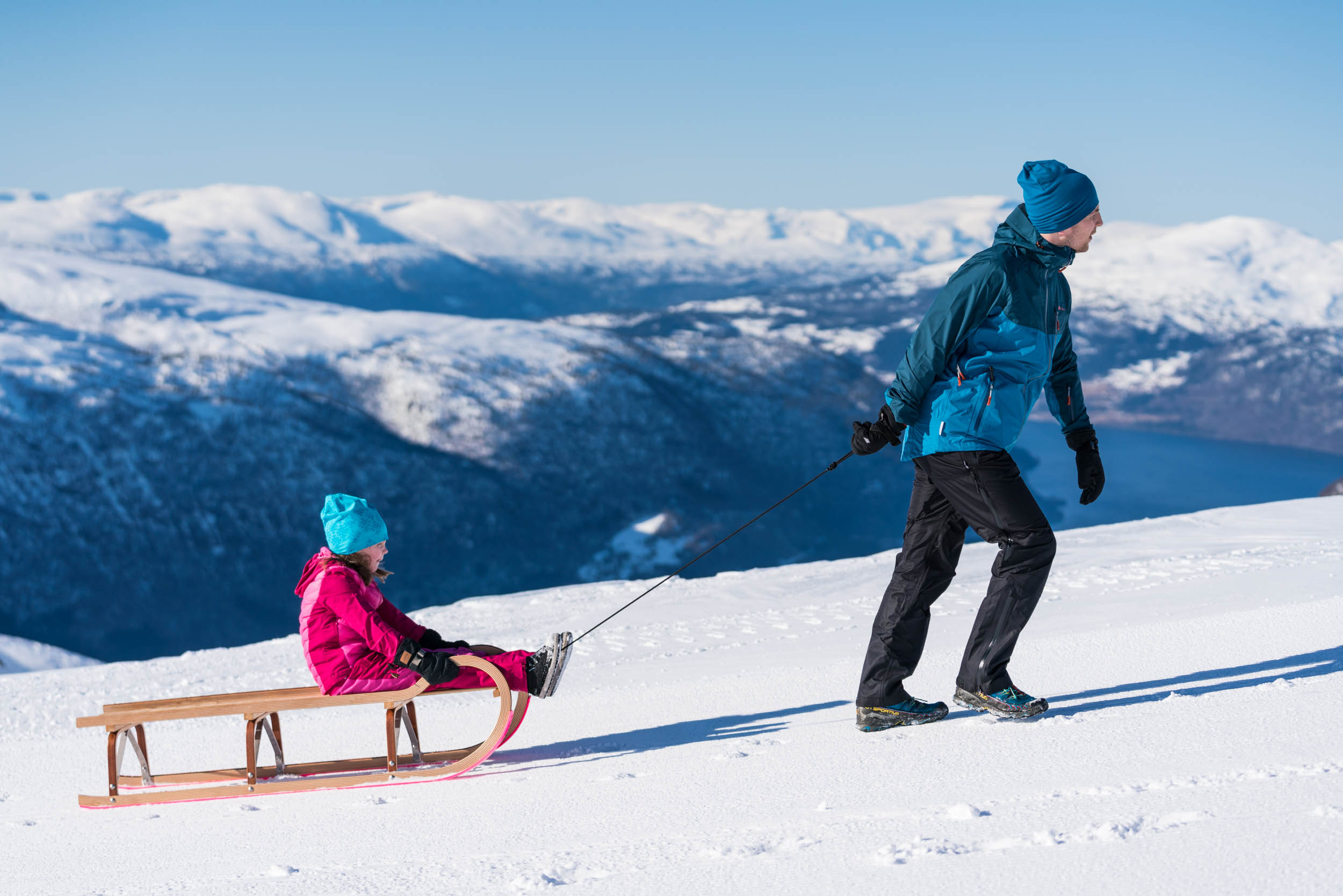  Aking på Hoven. Foto: Bård Basberg/Loen Skylift 