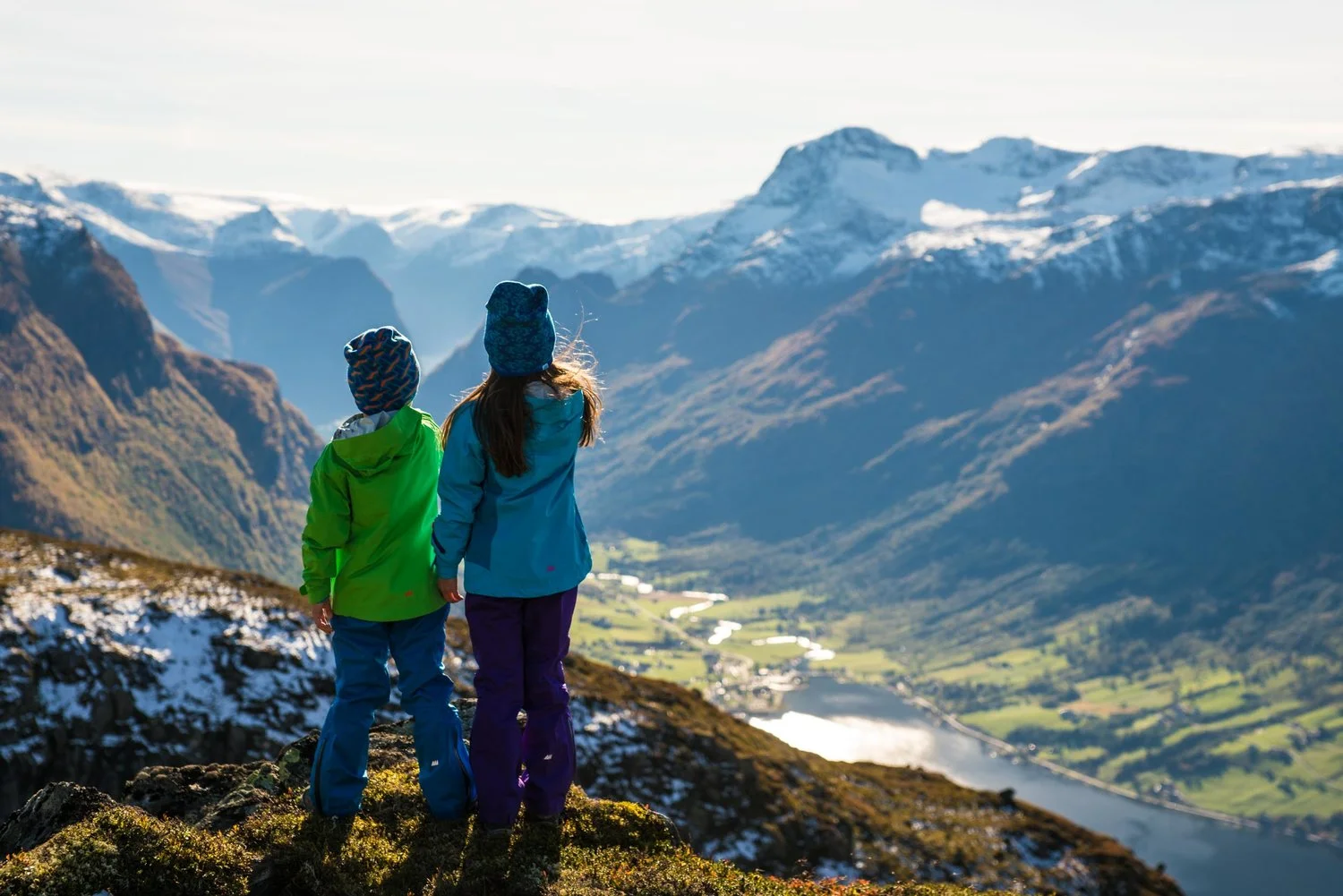 Vandring på Hoven. Foto: Bård Basberg/Loen Skylift
