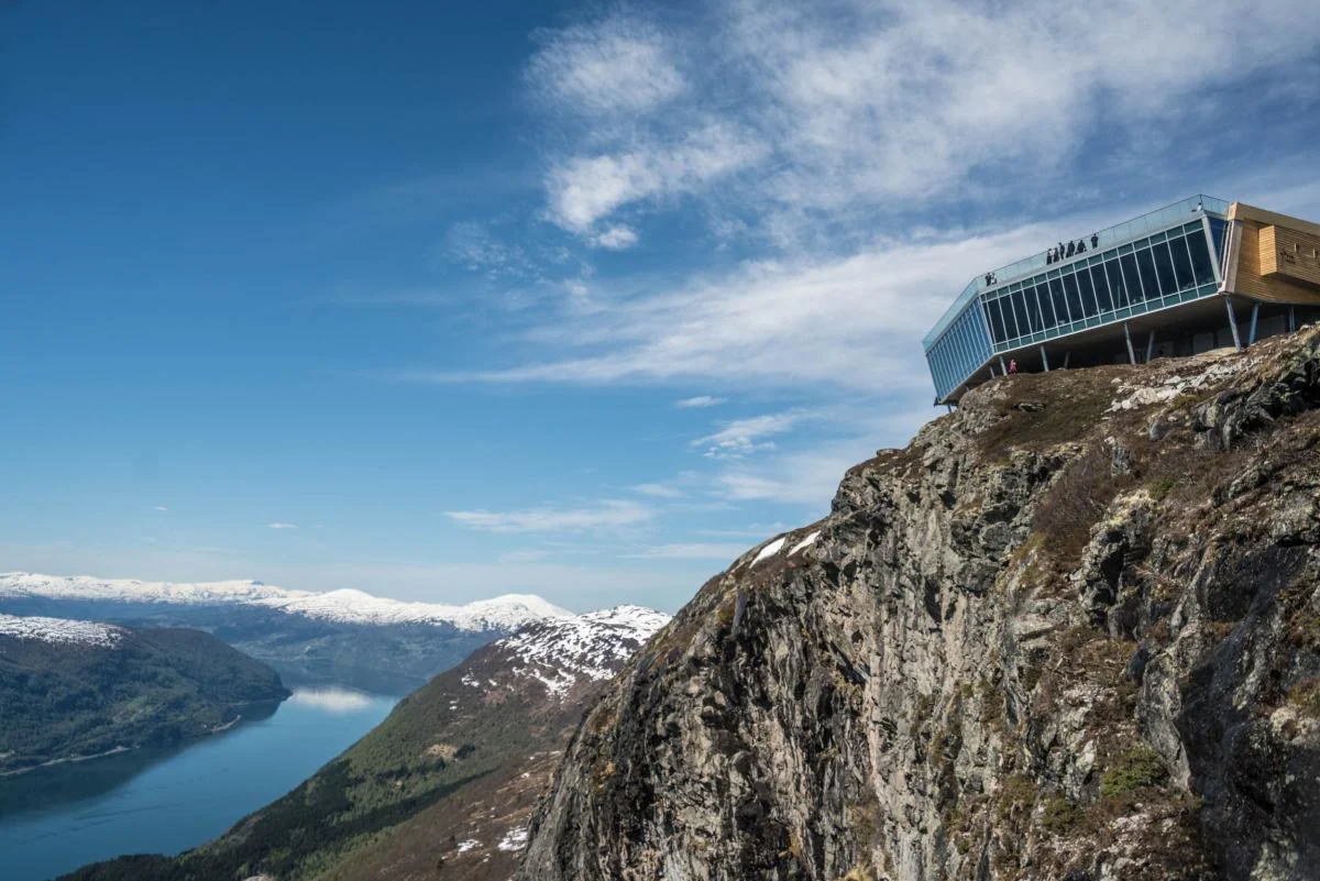 Hoven Restaurant & Bar
