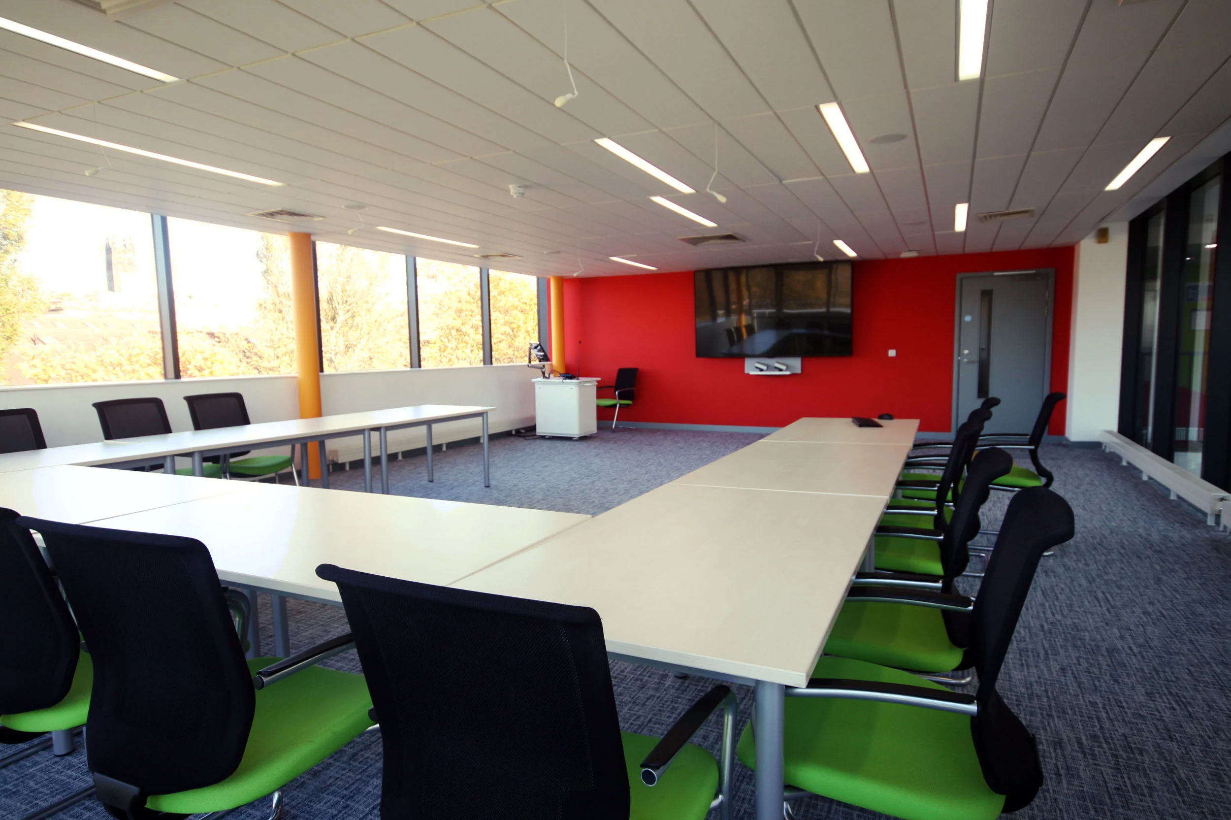 Boardroom 1.jpg