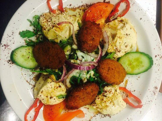 Falafel & Hoummos