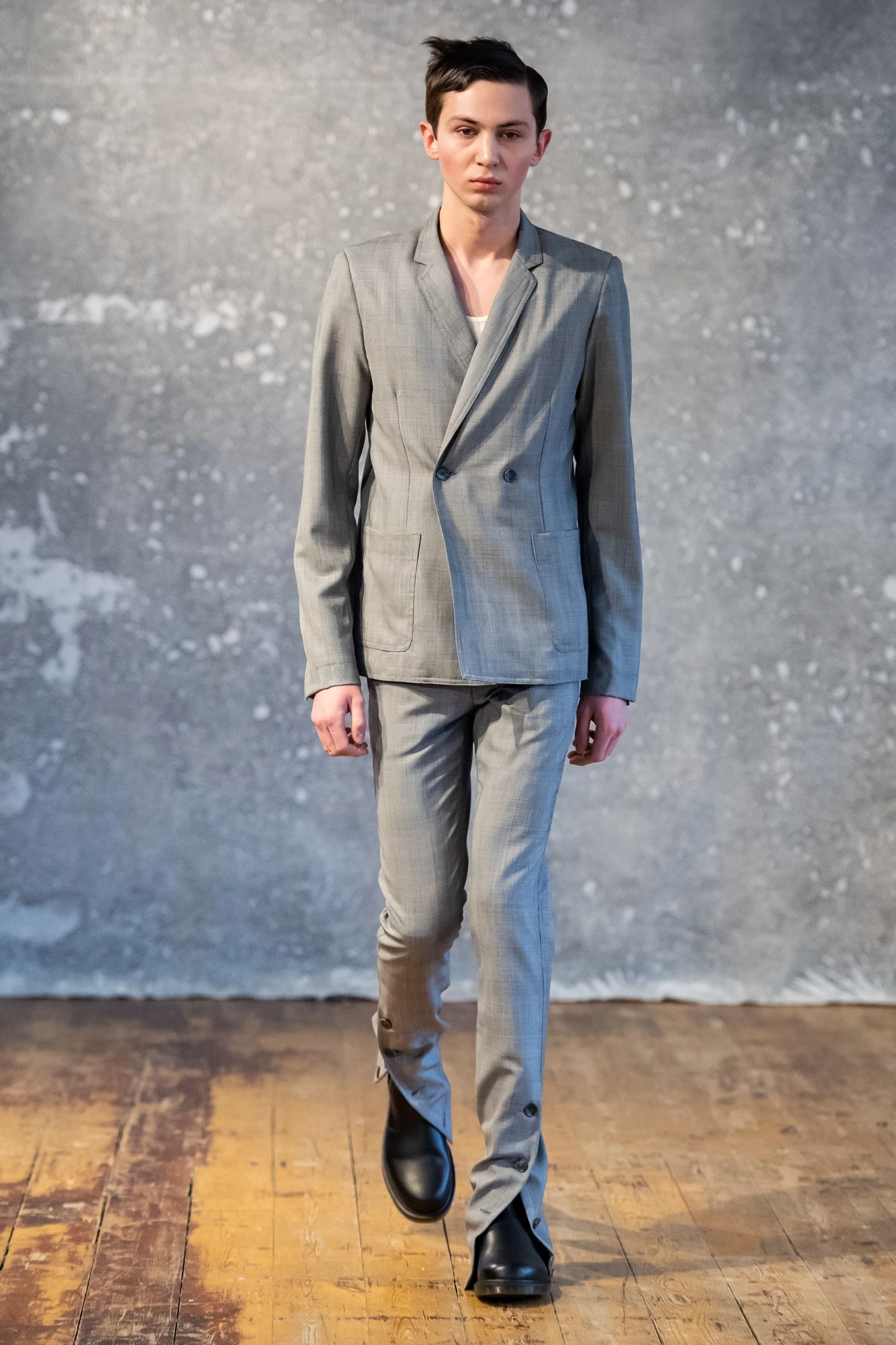 DANIEL w. FLETCHER AW18 LOOK 16.jpg