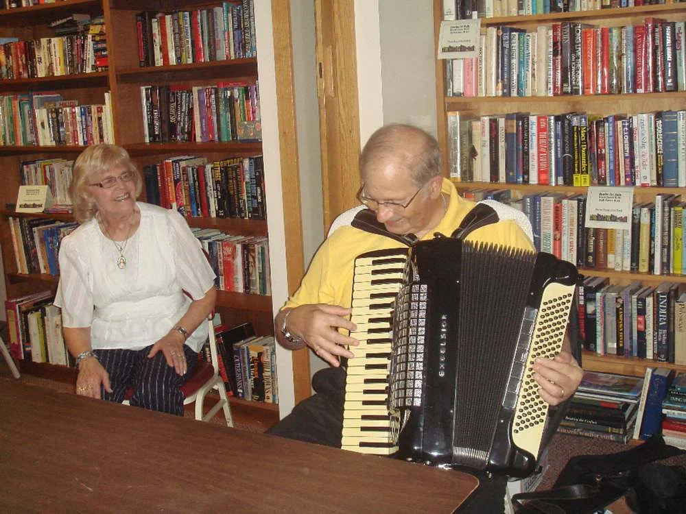 Performers 04.JPG