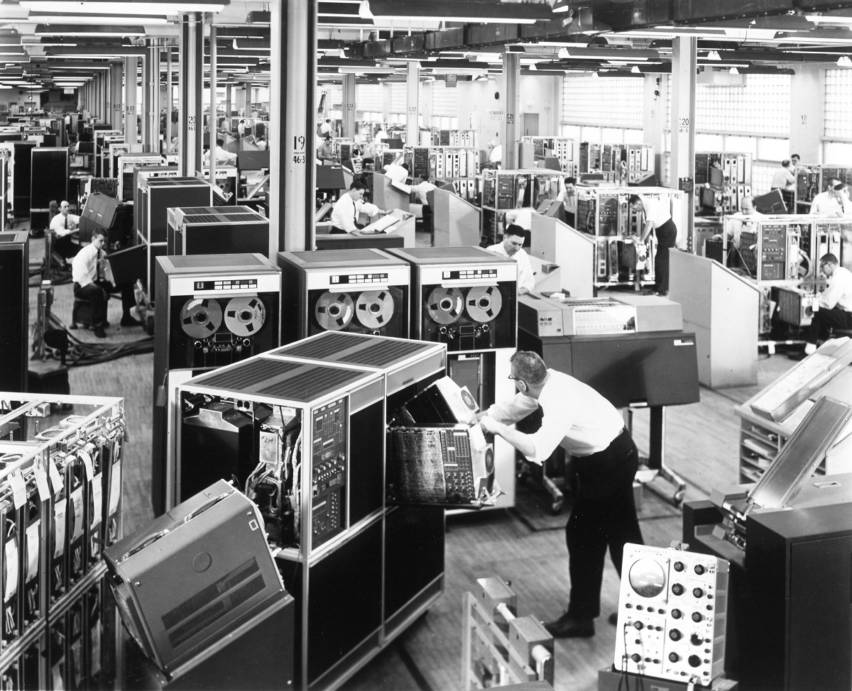 IBM1401_Manufacturing_Landscape_1960  1200 px.jpg