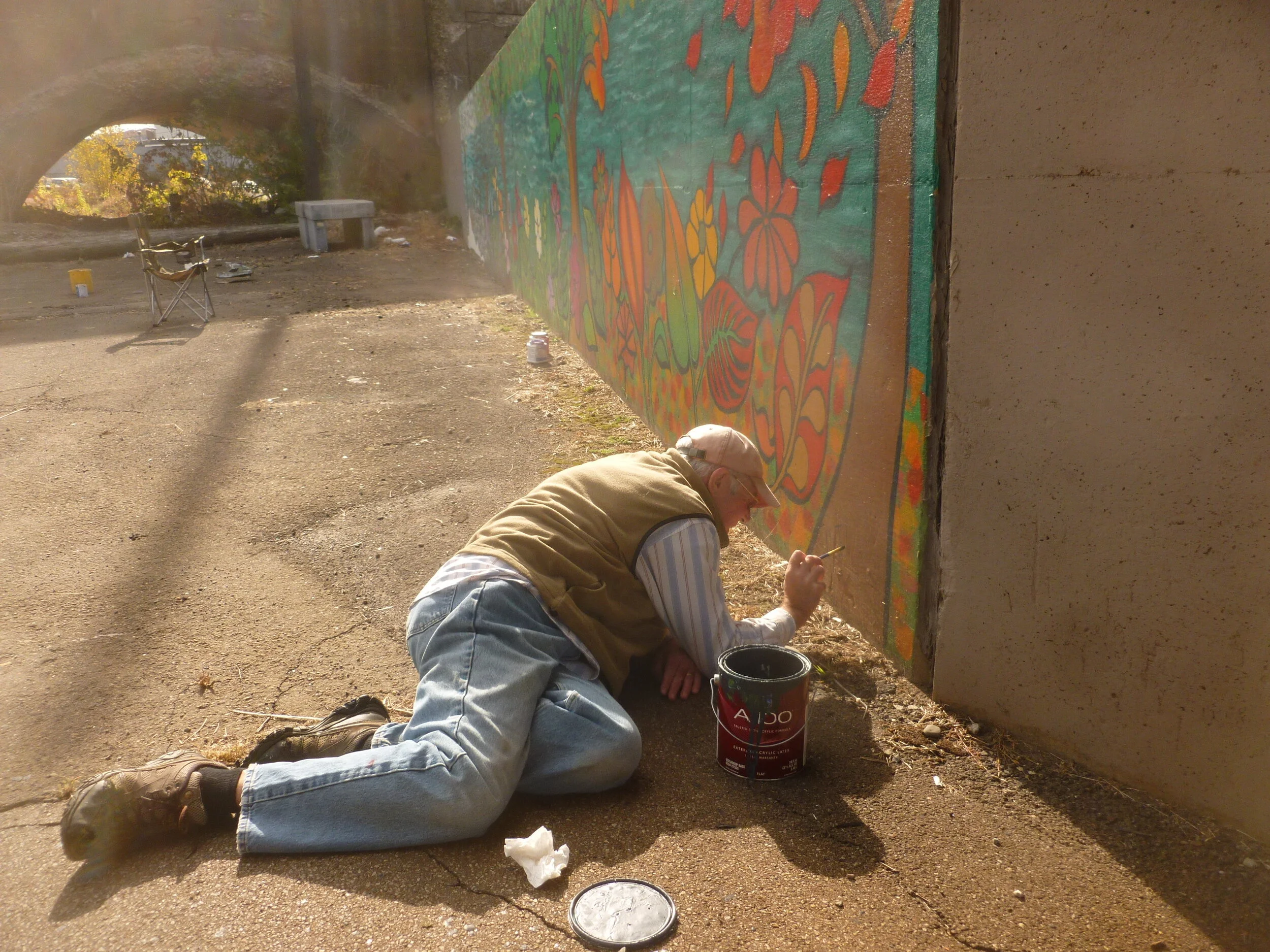 2015-10-27 David signing a.JPG