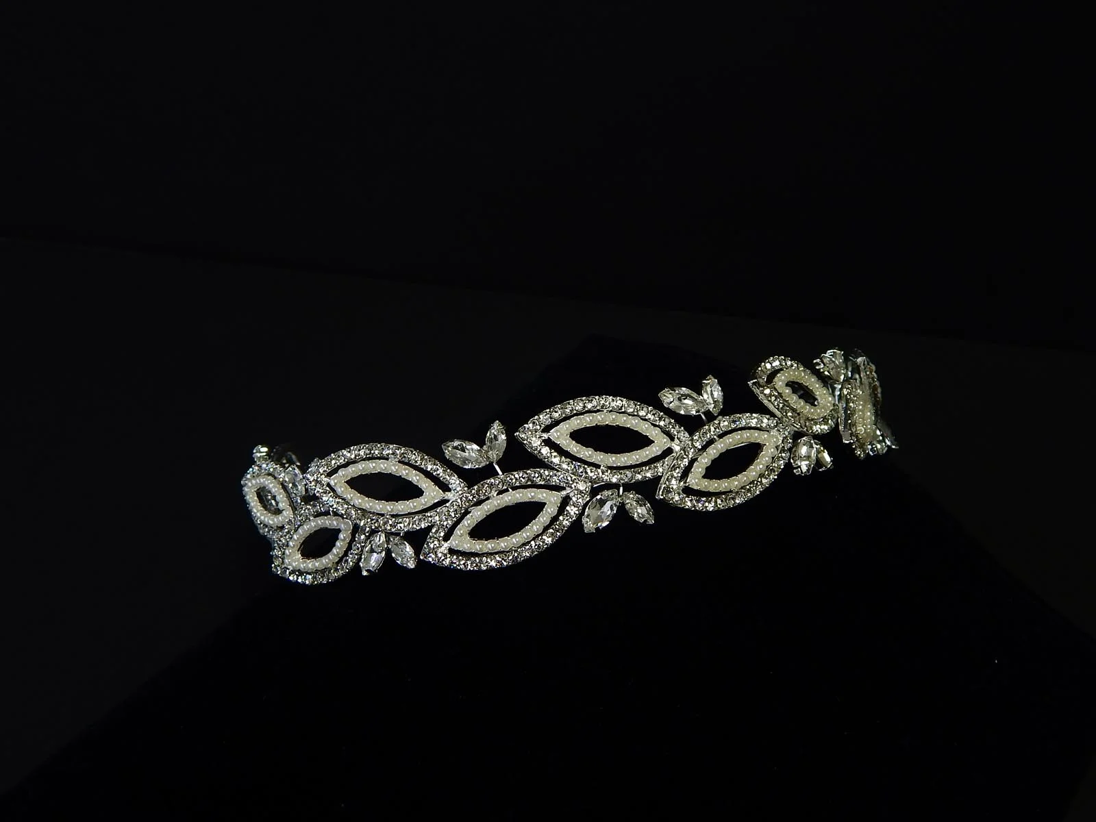 Style 2098 Headpiece