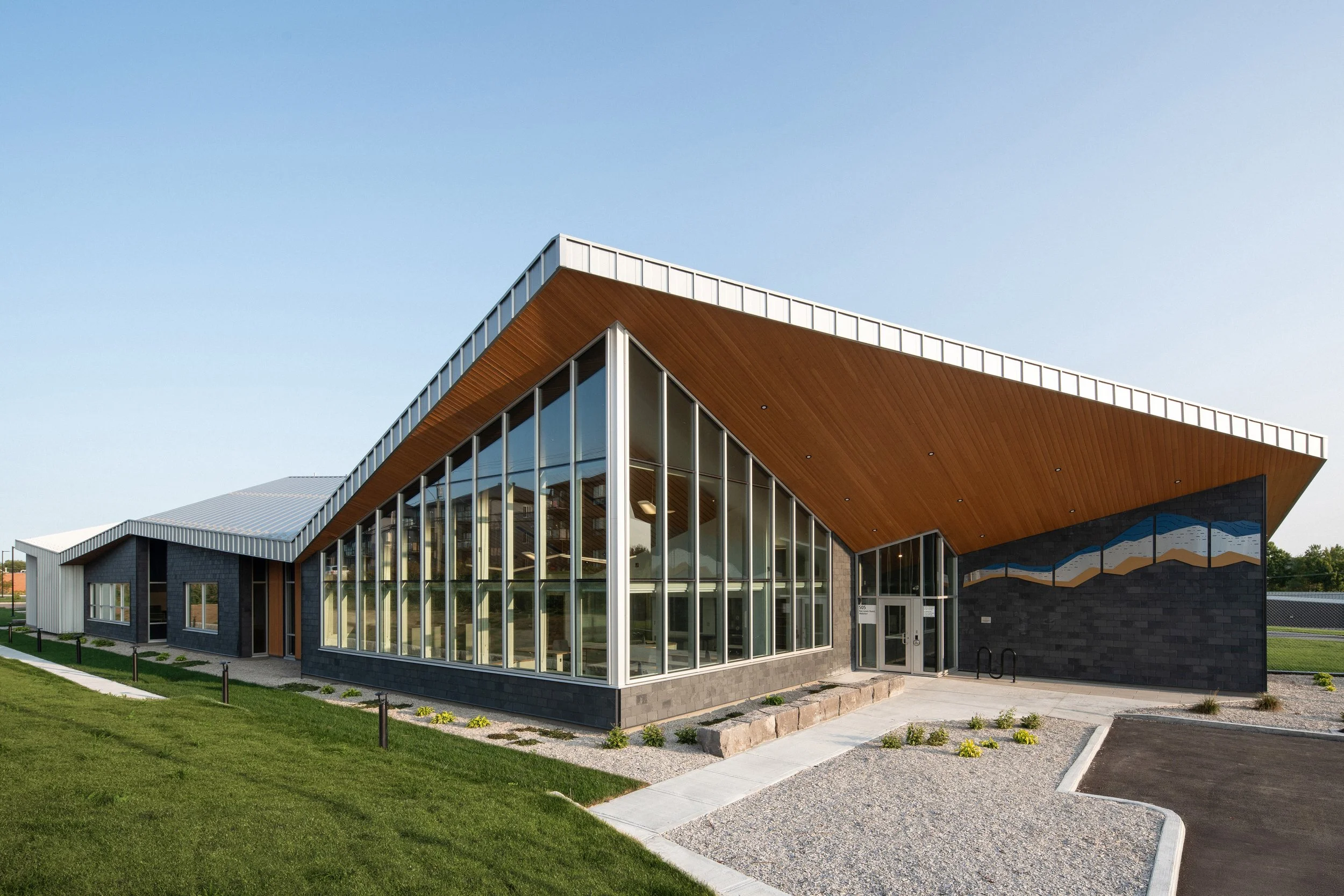  Poste de la SQ – Haute-Yamaska, Waterloo, 2025 Crédit photo : Raphaël Thibodeau 