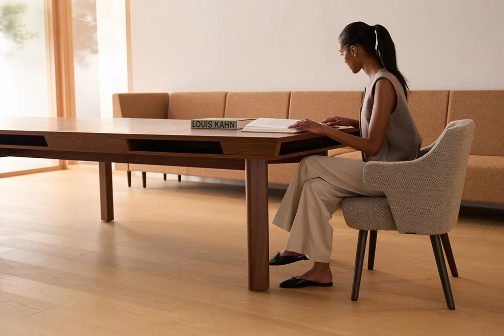 Teknion_Ikon Studio_LK53 Radbill Table (1).jpg