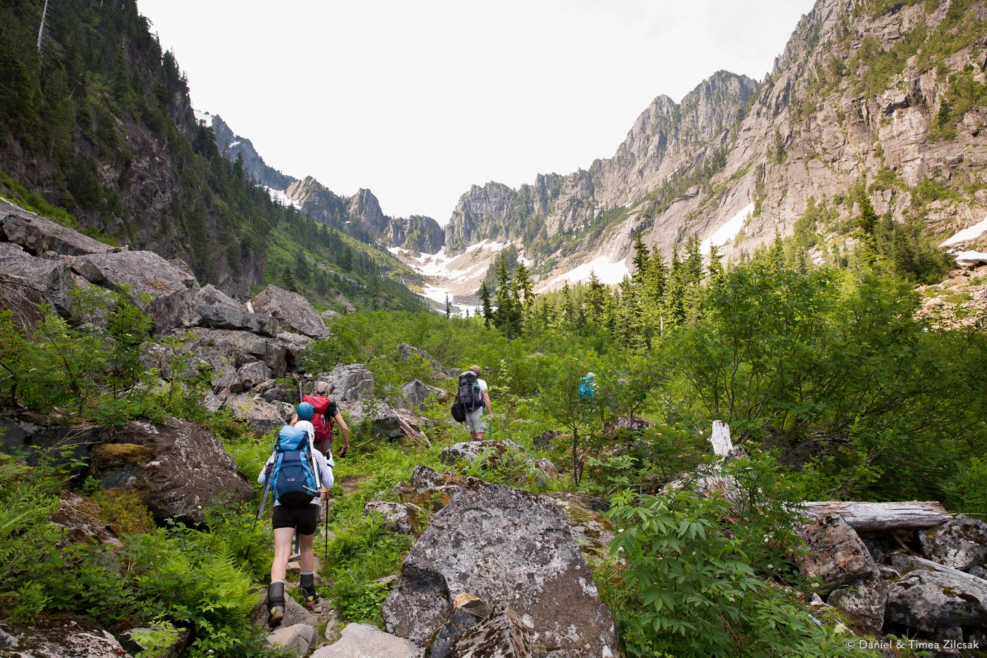 Hiking up the valley towards Headlee Pass