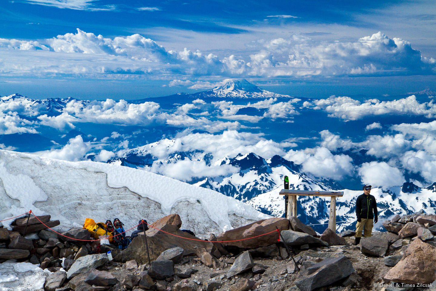 View from Camp Muir, the Rainier base camp above the clouds - more precisely 10080 ft high.