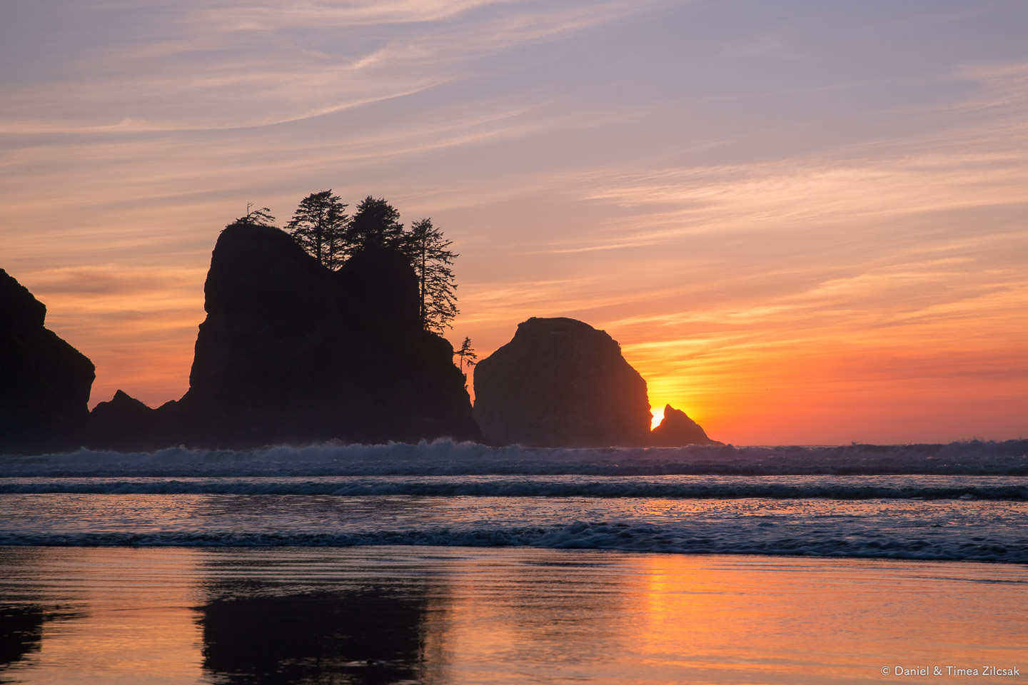 Sunset on fire at Shi Shi Beach and Point of the Arches, Olympic