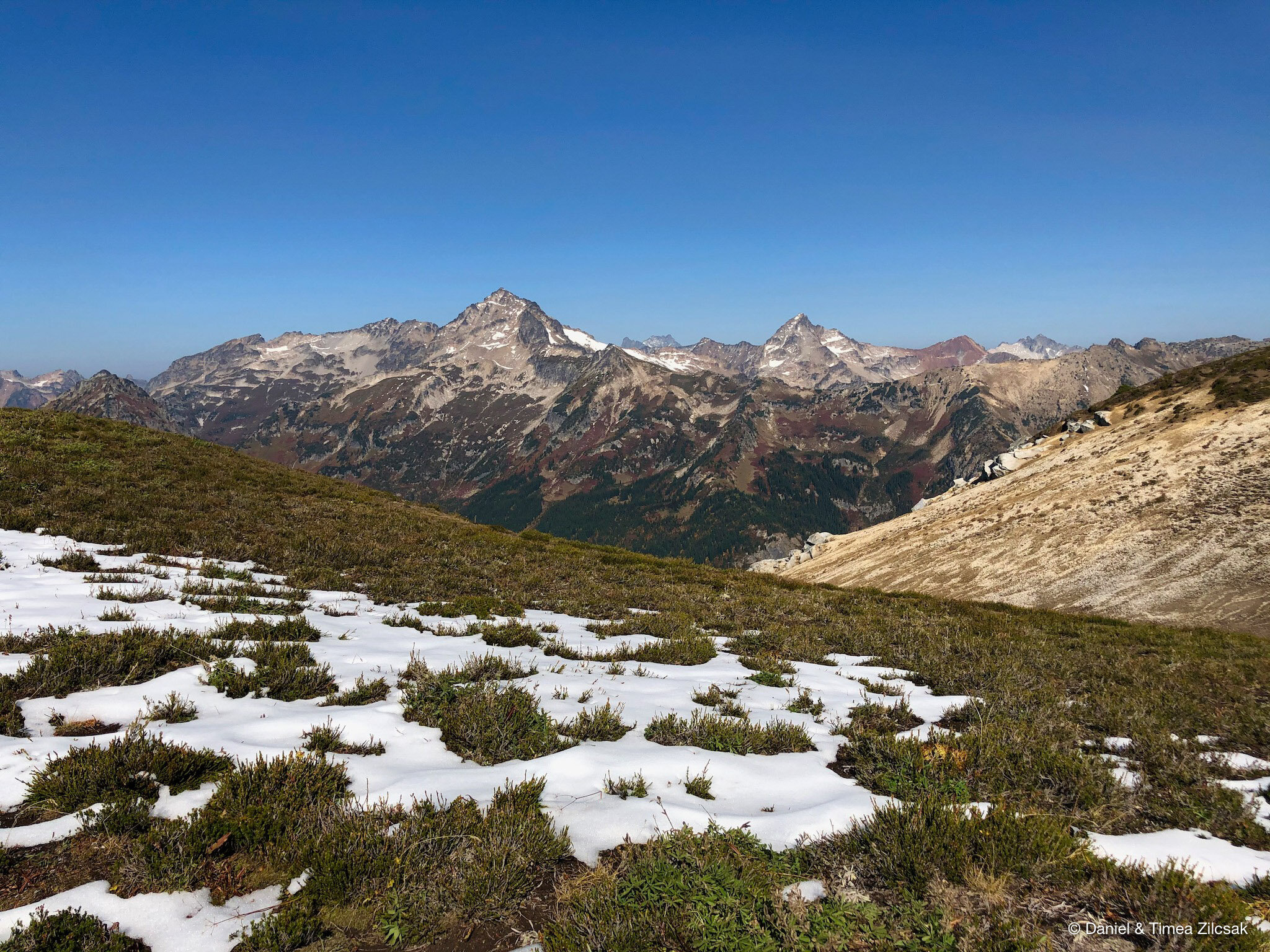Fortress Mountain, Chiwawa Mountain and Red Mountain seen from the trail towards High Pass