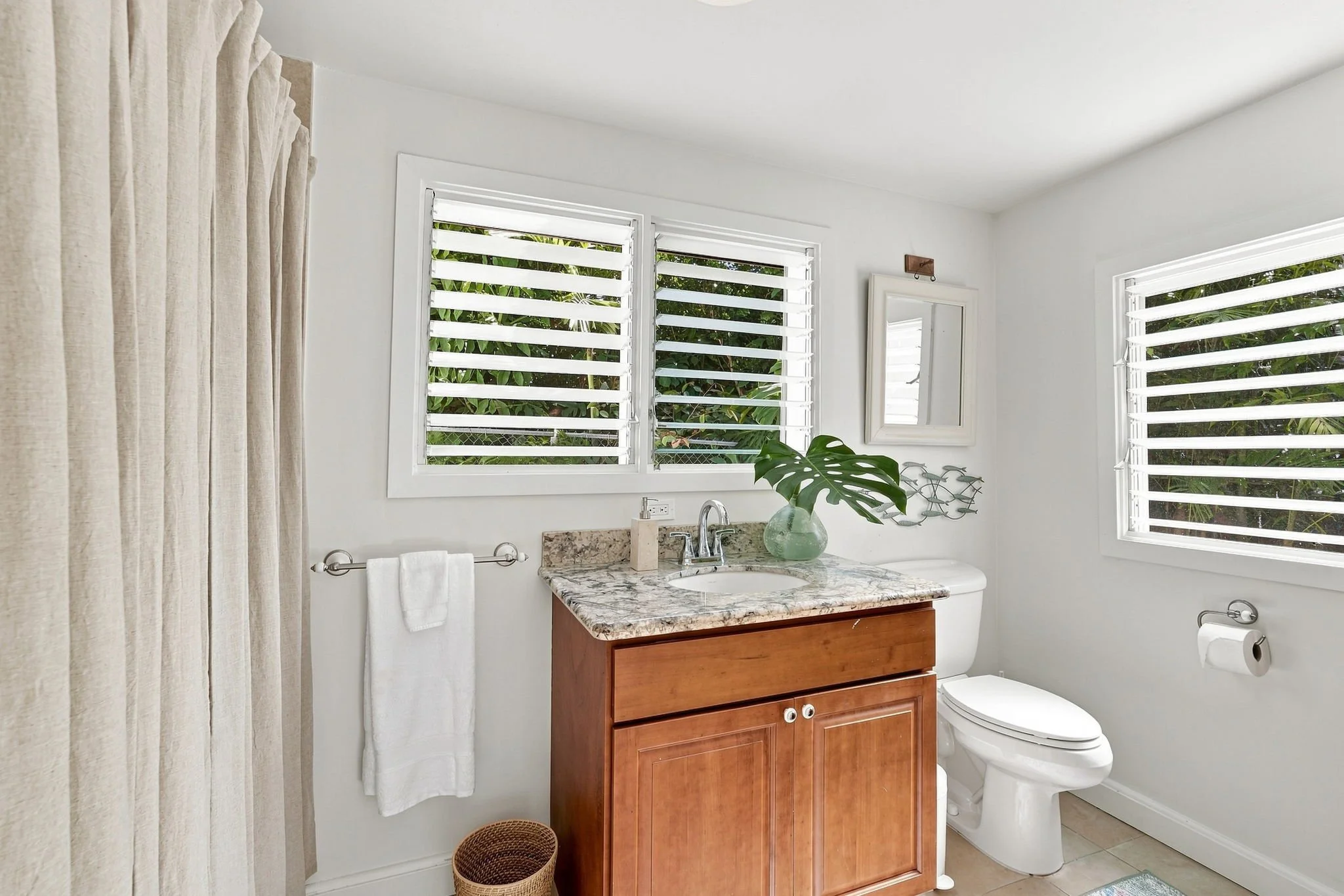 33-web-or-mls-Styron_Photo_44-397_Kaneohe_Bay_Dr_0256.jpg