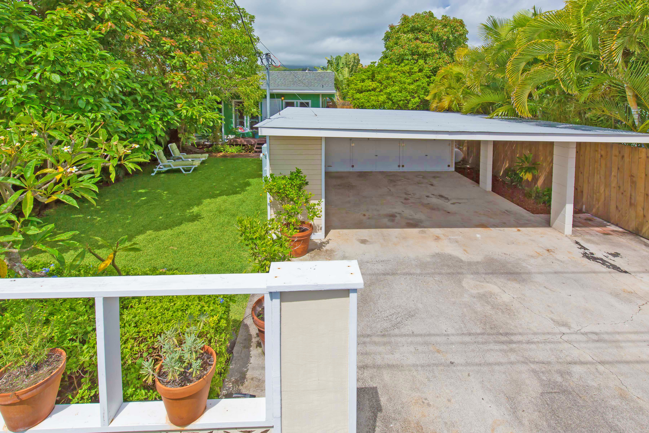MLS 25 Carport.jpg