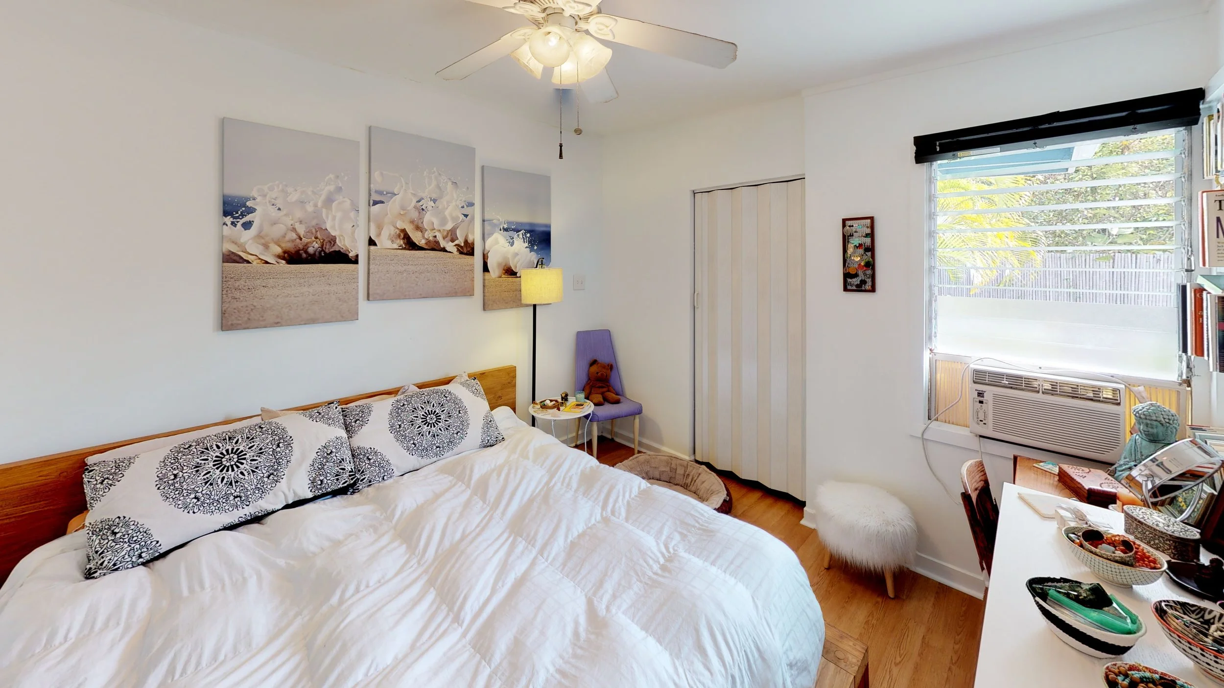 x238-Hualani-Street-Kailua-ADU-Bedroom.jpg