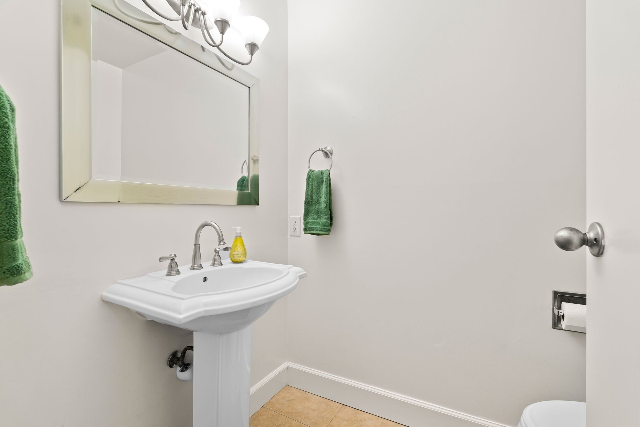 26-web-or-mls-Styron Photo 1307 Noninui Pl-0574.jpg