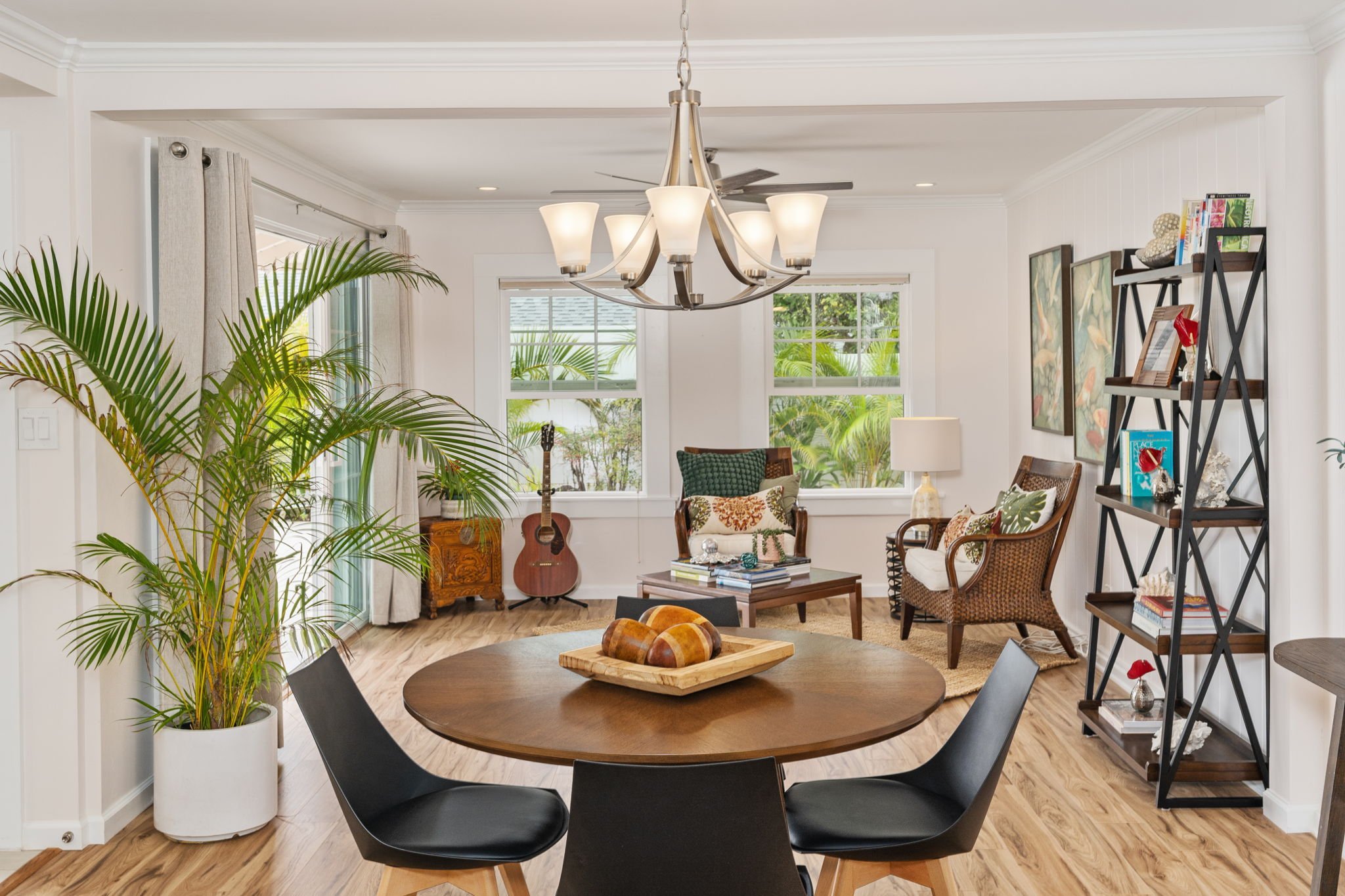 12-web-or-mls-Styron Photo 311 Puamamane St-9142.jpg