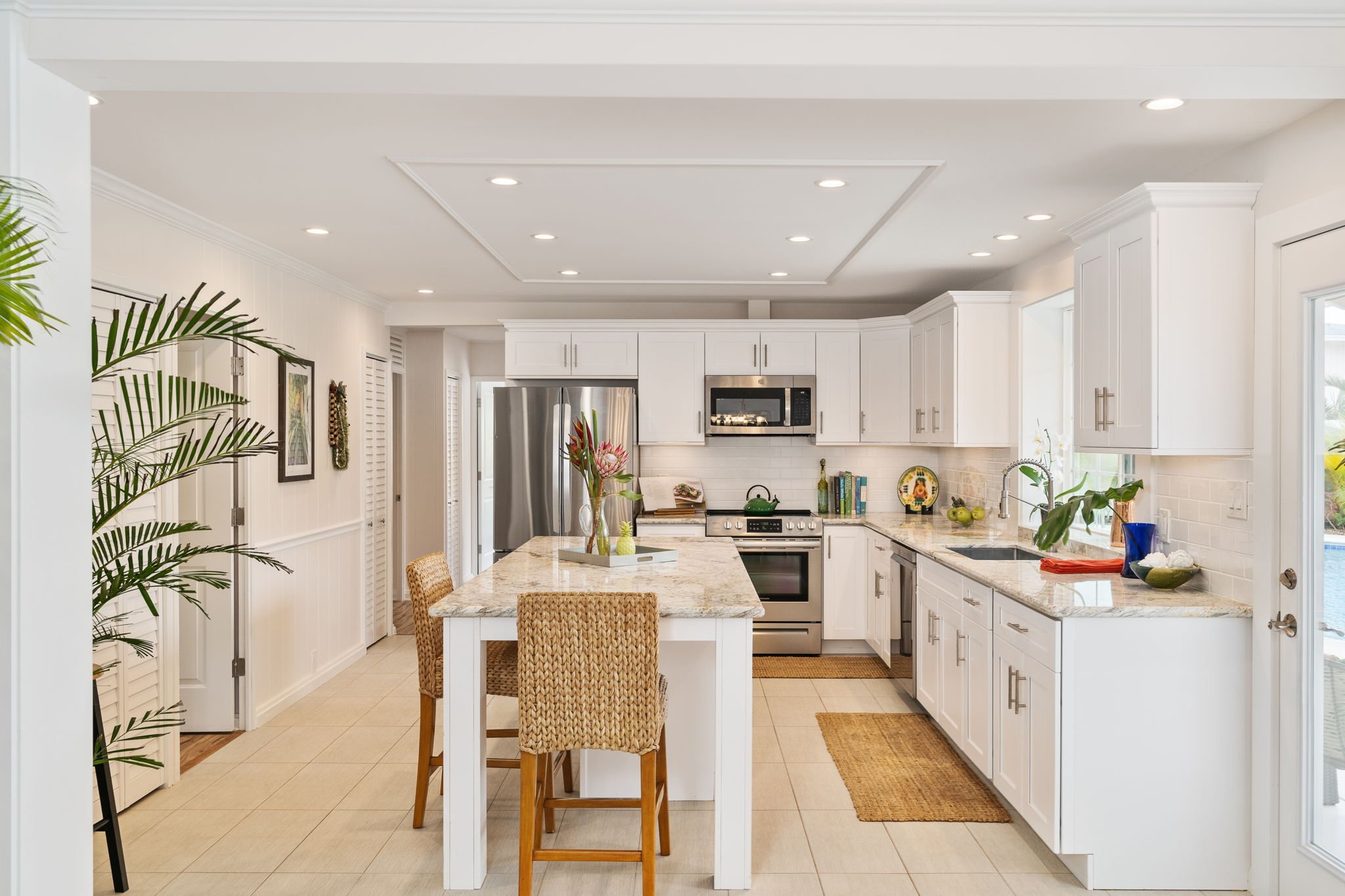 15-web-or-mls-Styron Photo 311 Puamamane St-9157.jpg