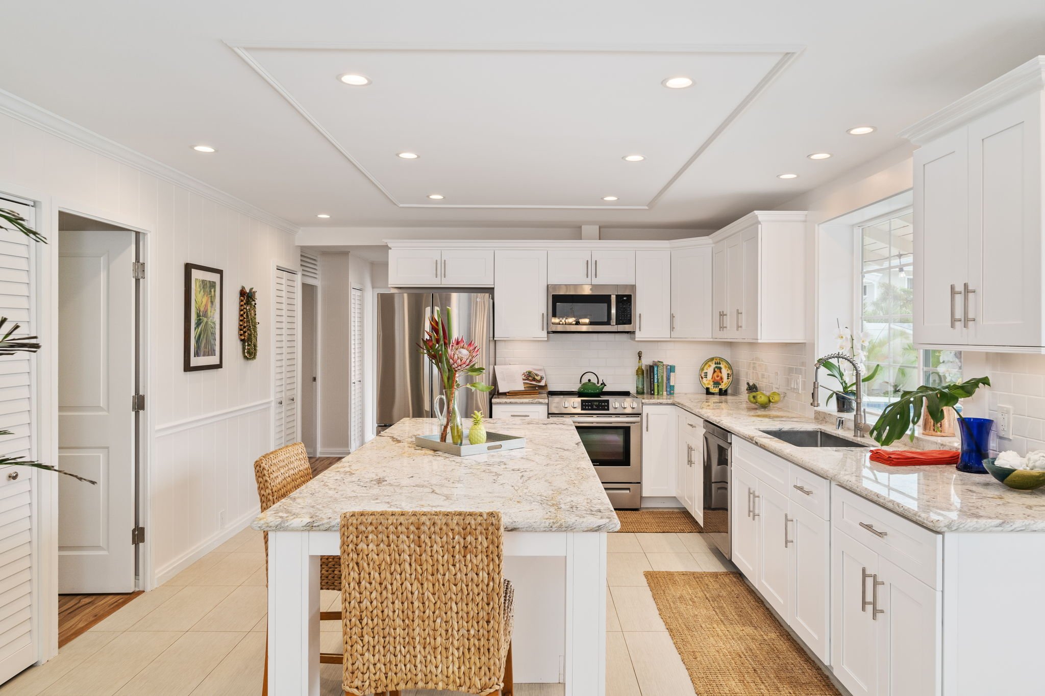 16-web-or-mls-Styron Photo 311 Puamamane St-9162.jpg