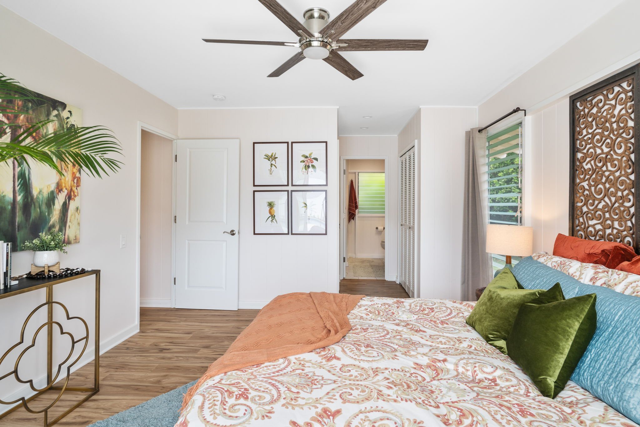 30-web-or-mls-Styron Photo 311 Puamamane St-9232.jpg