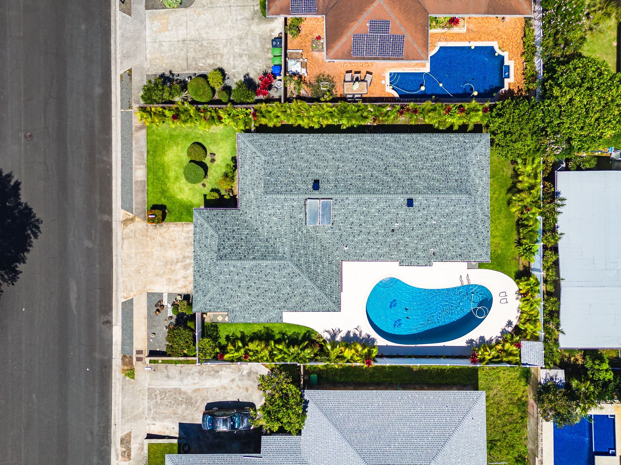 42-web-or-mls-Styron Photo 311 Puamamane St--2.jpg