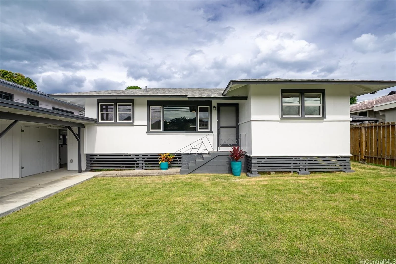 1316 HELE ST ~ Kailua