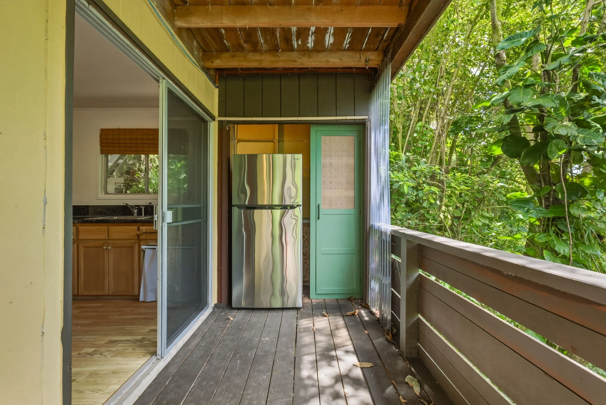 23-web-or-mls-Styron Photo 4142 Round Top Dr-2363.jpg