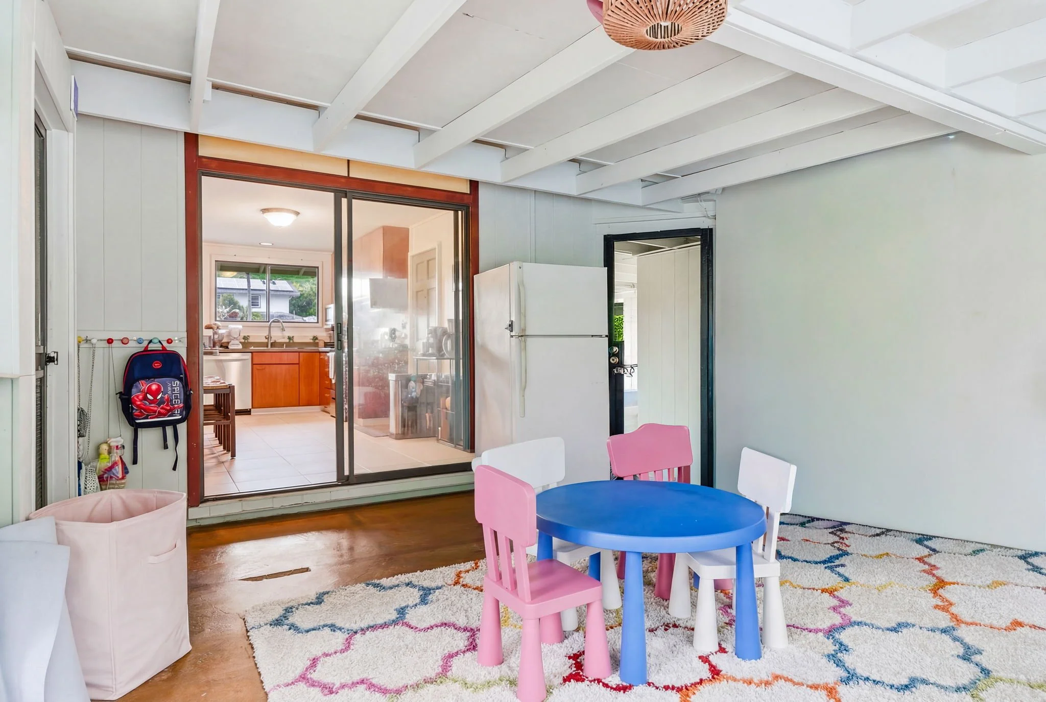 18-web-or-mls-Styron Photo 531 Kaiemi St-1765_declutter_f08f5266-27d7-4674-b415-04152667473c.jpg