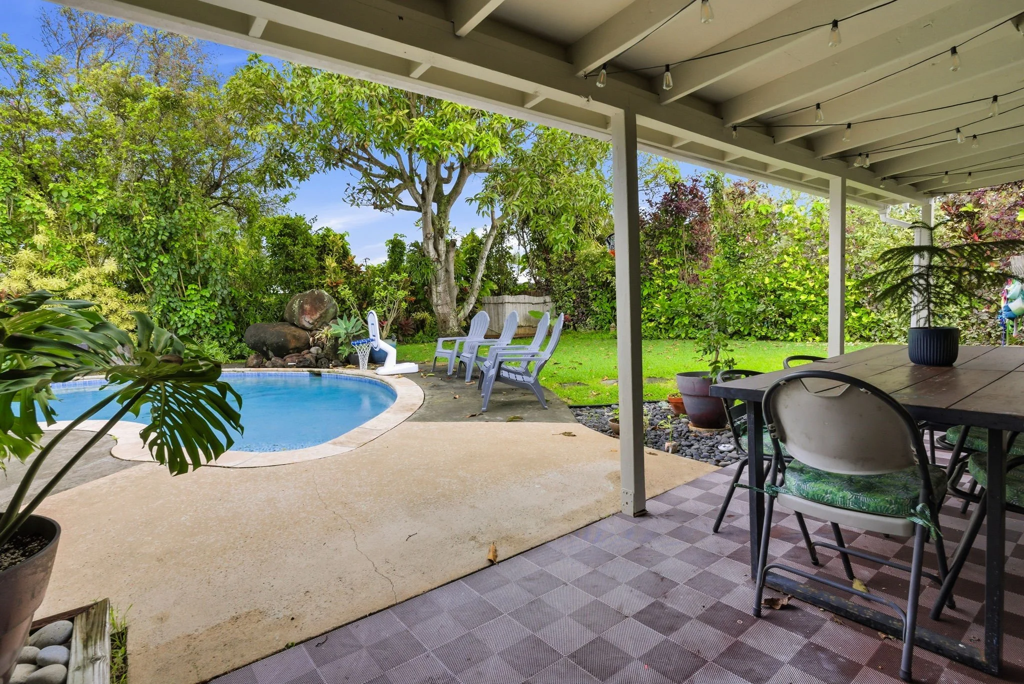 20-web-or-mls-Styron Photo 531 Kaiemi St-1773.jpg