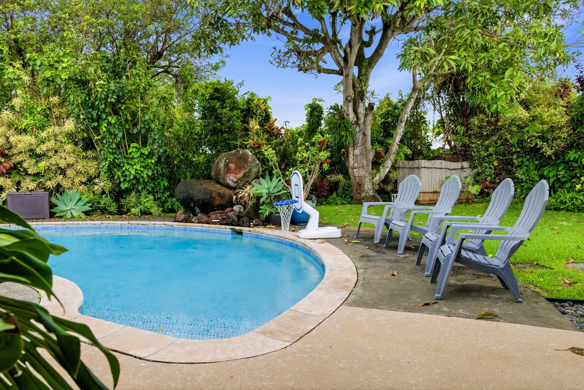 21-web-or-mls-Styron Photo 531 Kaiemi St-1776.jpg