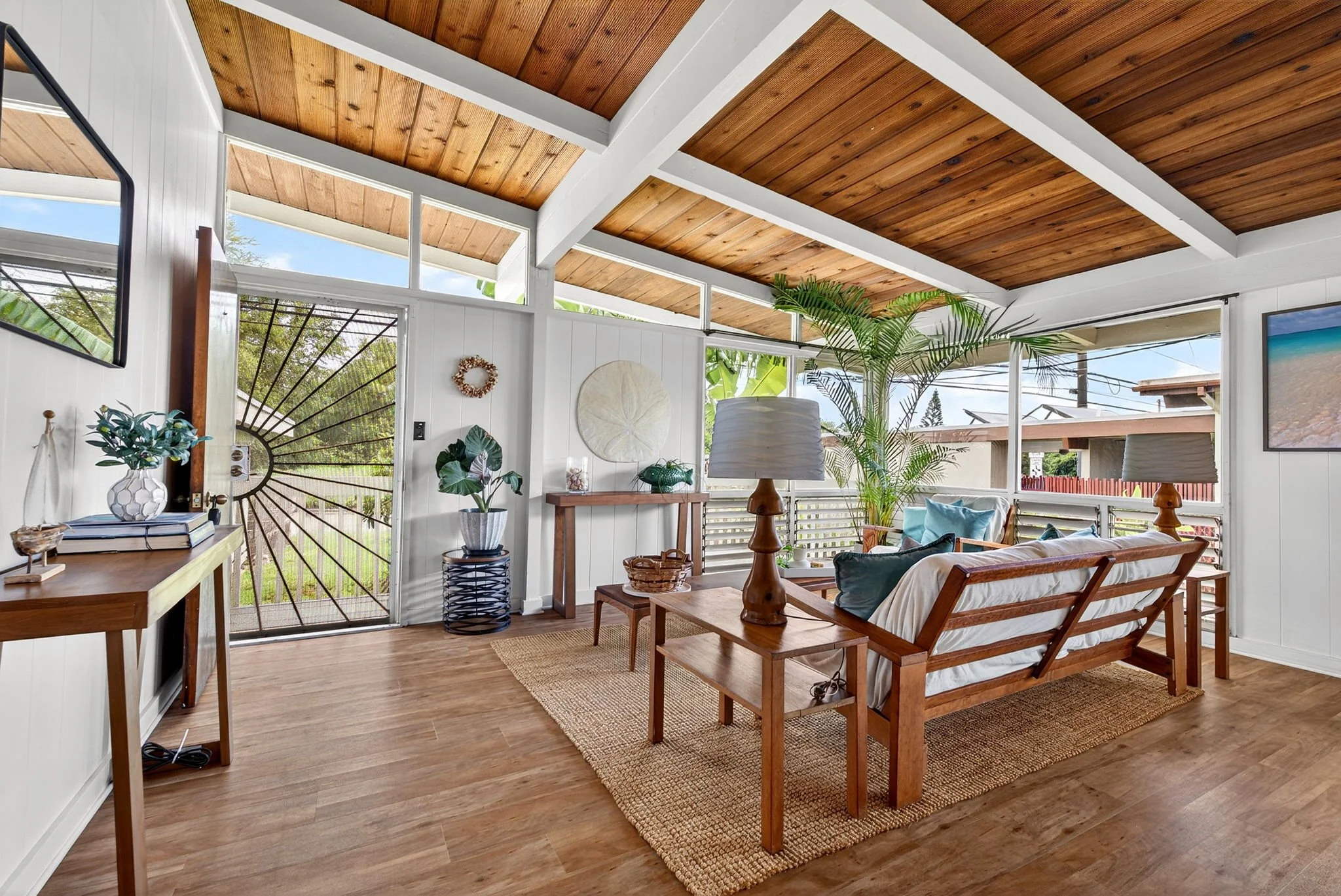 8-web-or-mls-Styron Photo 41-1644 Kalanianaʻole Hwy-6826.jpg