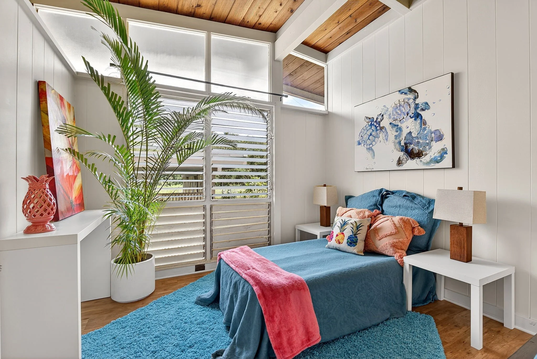 18-web-or-mls-Styron Photo 41-1644 Kalanianaʻole Hwy-6881.jpg