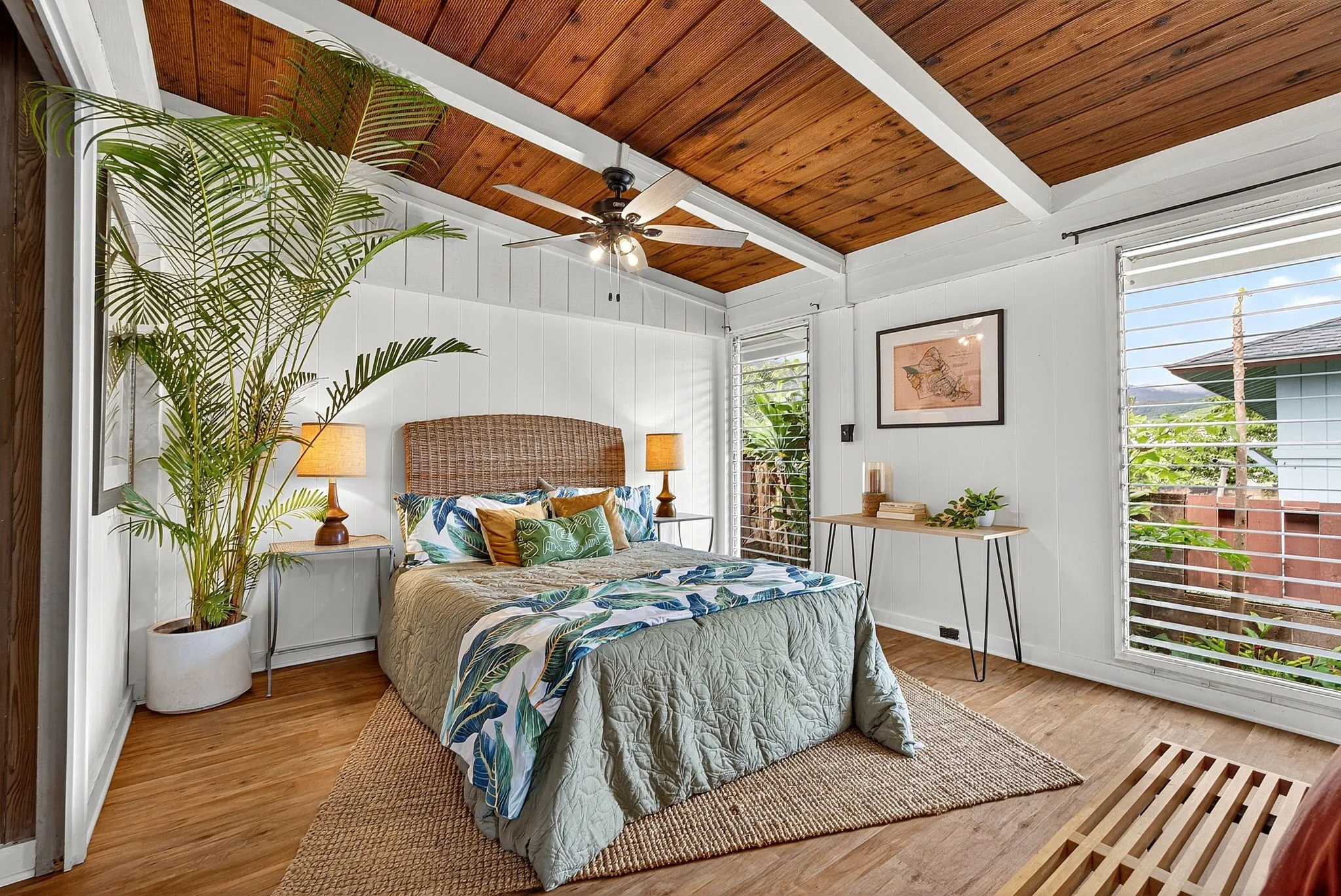 25-web-or-mls-Styron Photo 41-1644 Kalanianaʻole Hwy-6920.jpg