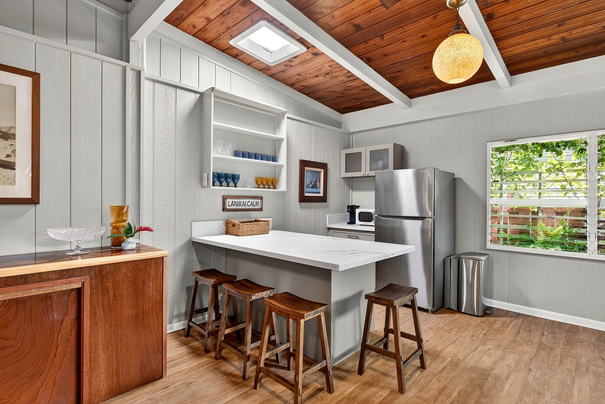 39-web-or-mls-Styron Photo 41-1644 Kalanianaʻole Hwy-6996.jpg