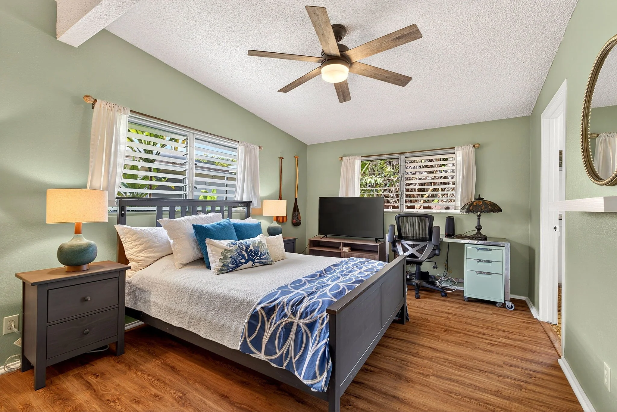 50-web-or-mls-Styron Photo 41-1644 Kalanianaʻole Hwy-7047.jpg