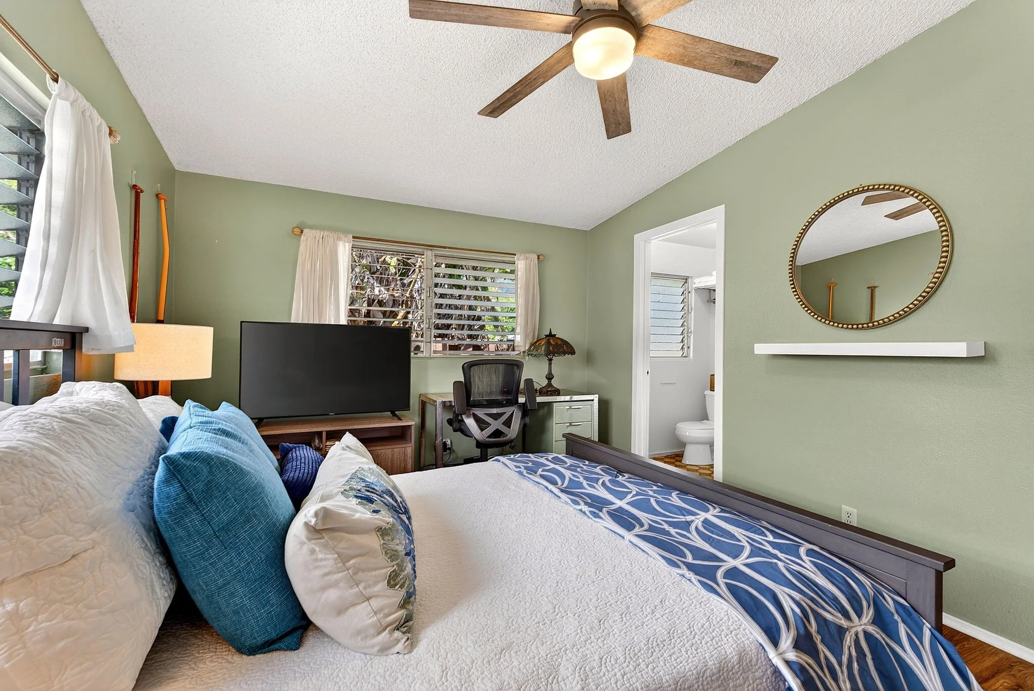 51-web-or-mls-Styron Photo 41-1644 Kalanianaʻole Hwy-7052.jpg