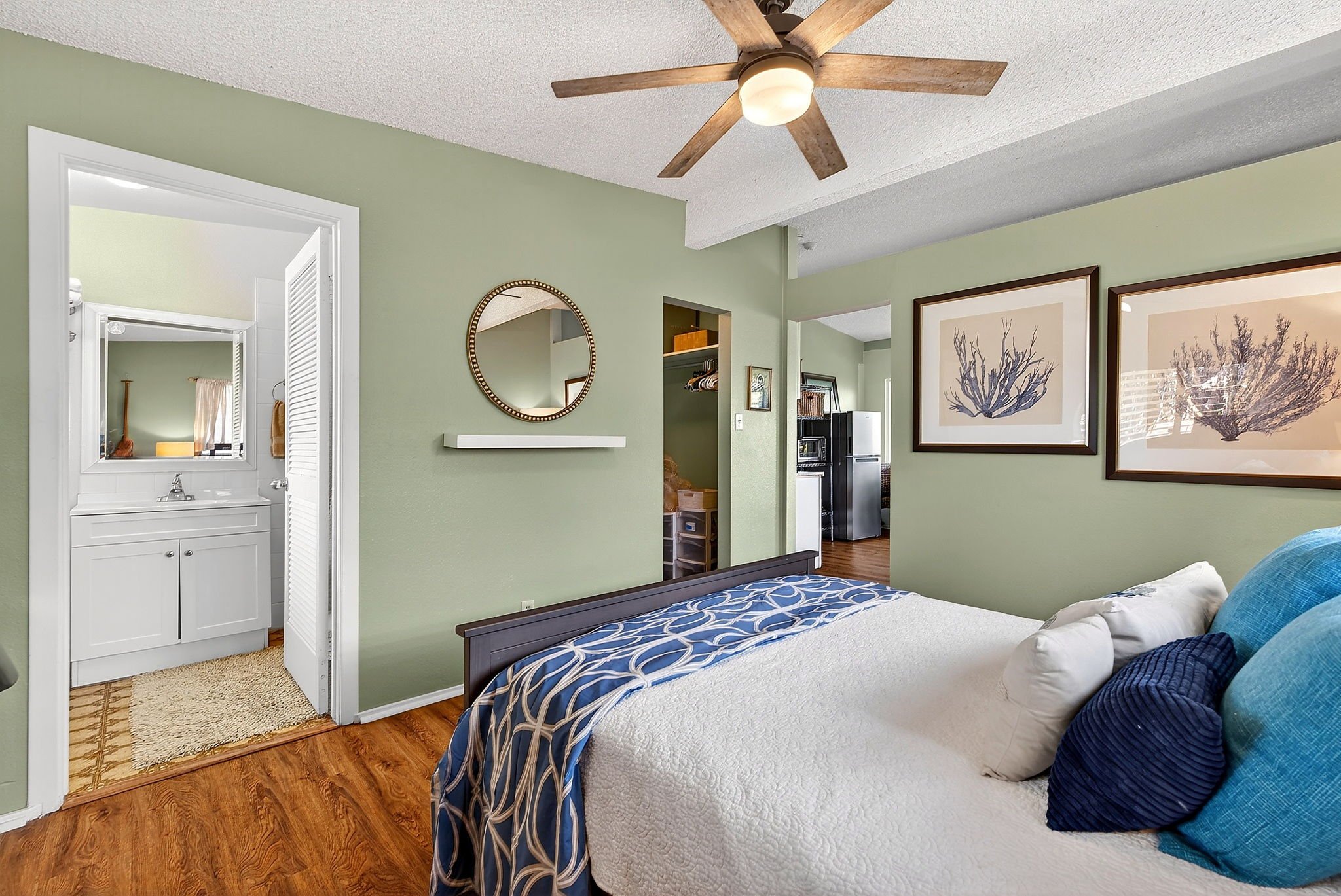 52-web-or-mls-Styron Photo 41-1644 Kalanianaʻole Hwy-7057.jpg