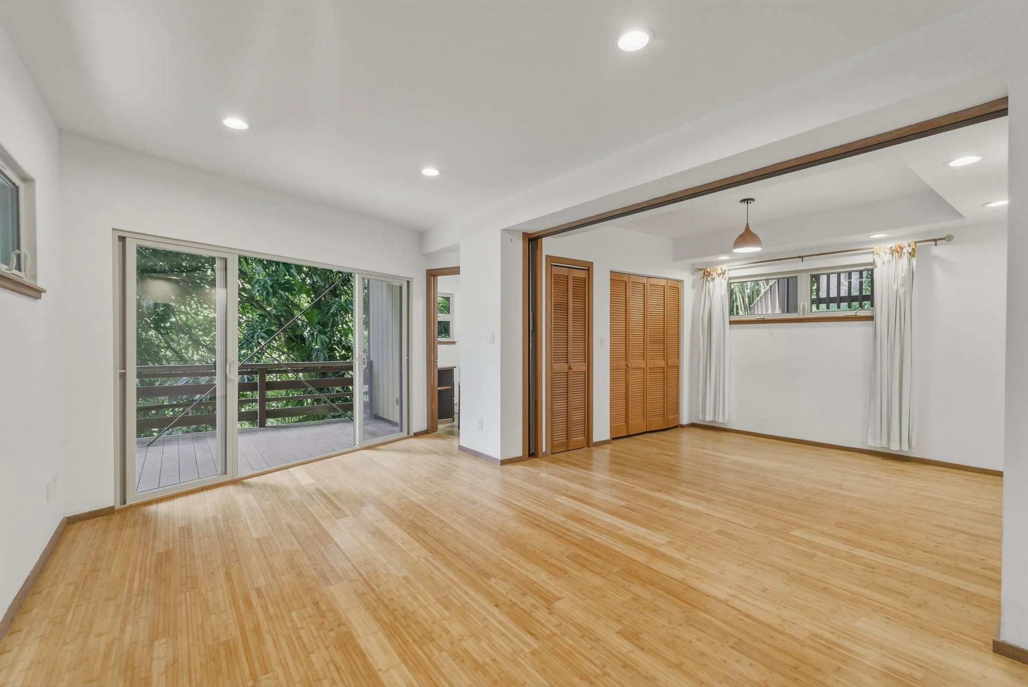 27-web-or-mls-Styron Photo 4142 Round Top Dr-2383.jpg