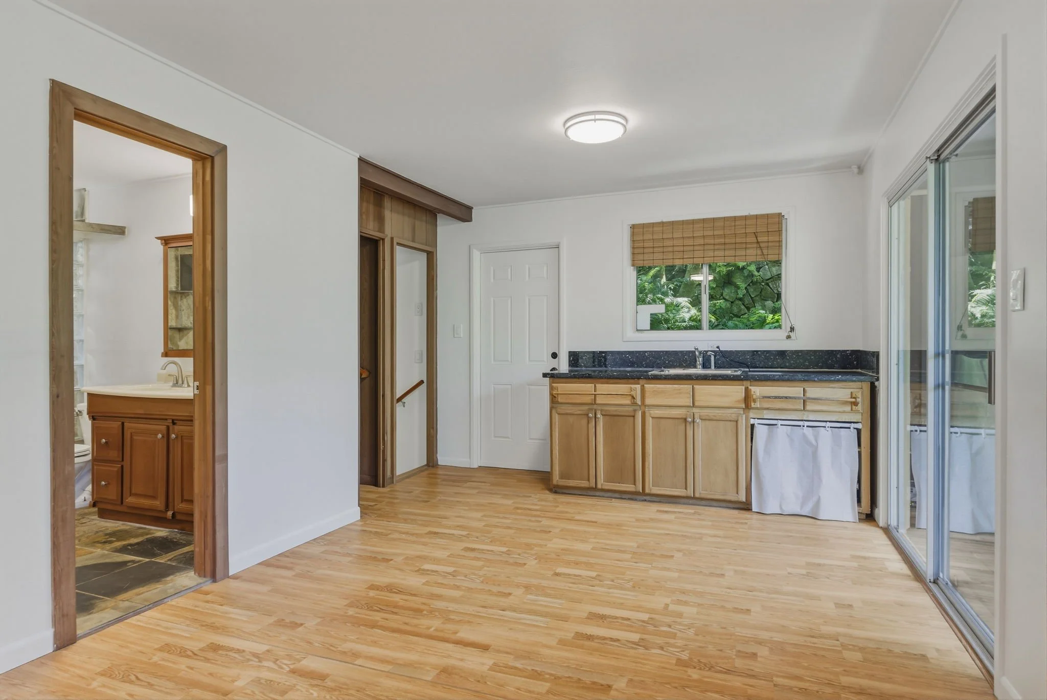 19-web-or-mls-Styron Photo 4142 Round Top Dr-2343.jpg