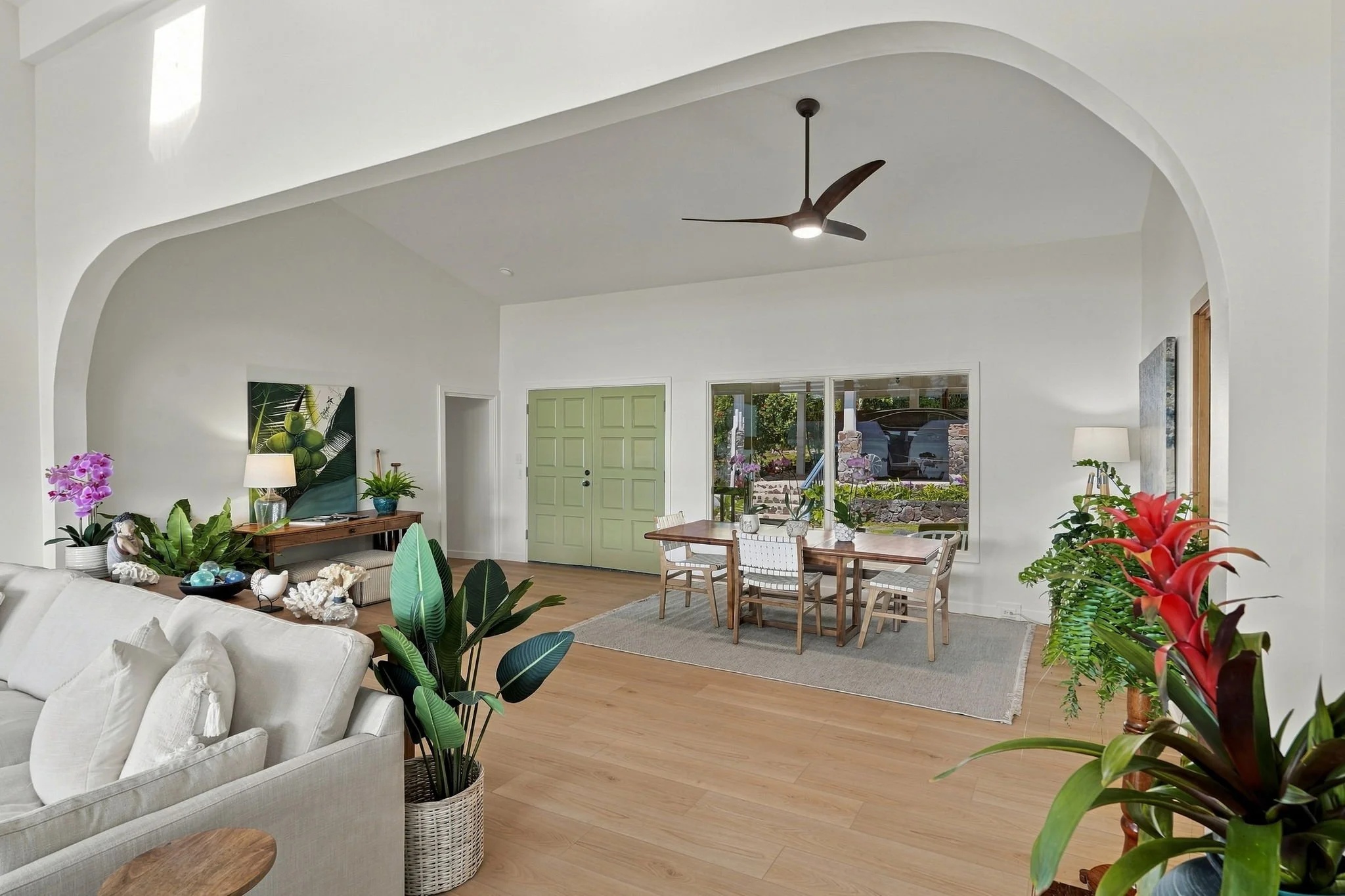 15-web-or-mls-Styron_Photo_44-397_Kaneohe_Bay_Dr_0166.jpg