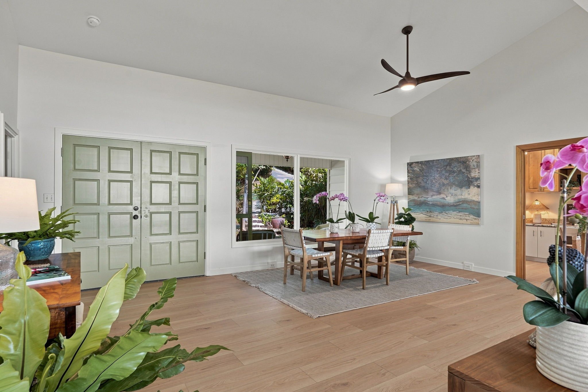 18-web-or-mls-Styron_Photo_44-397_Kaneohe_Bay_Dr_0181.jpg