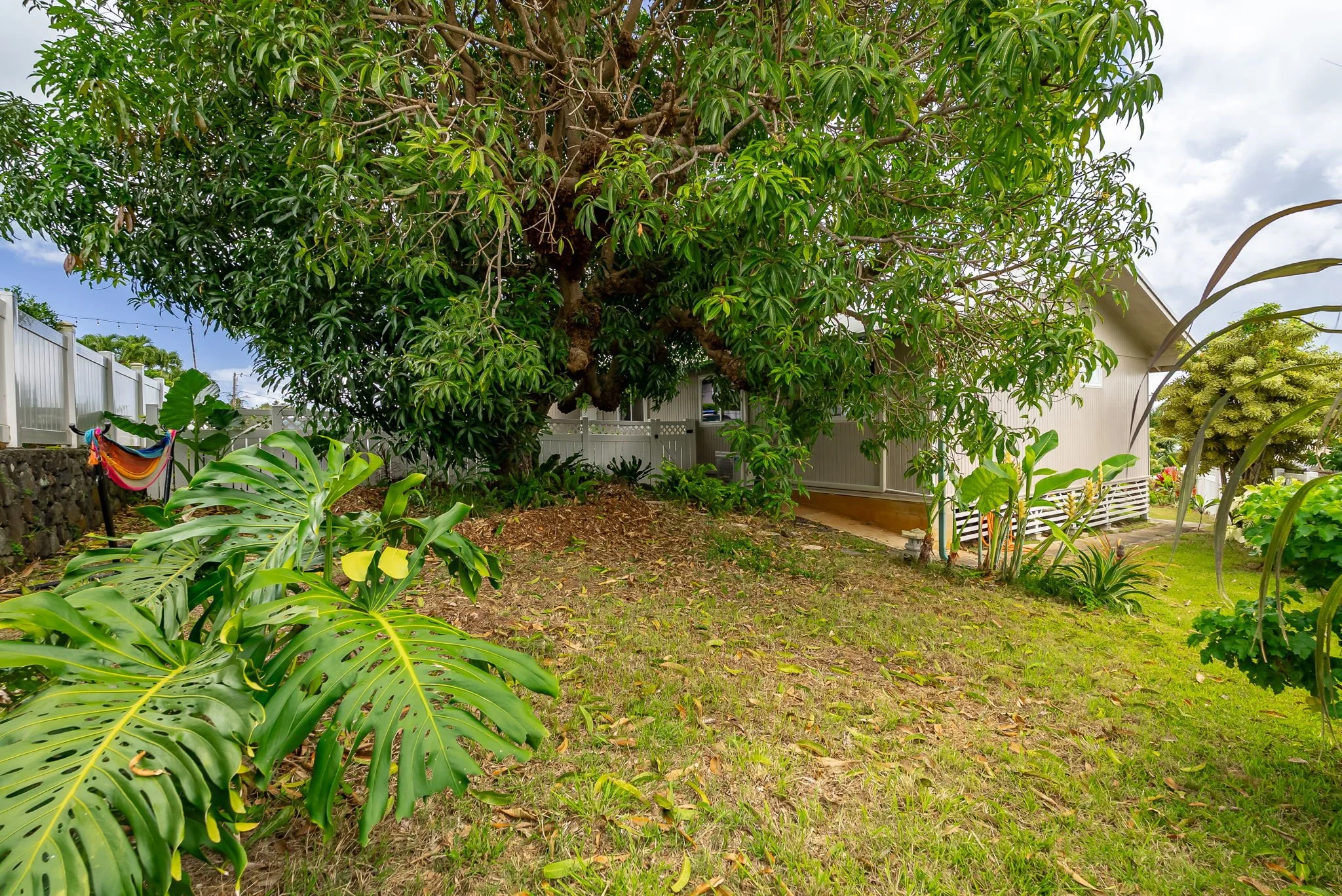 33-web-or-mls-Styron Photo 45-112 Halliday Pl Unit A-7511.jpg