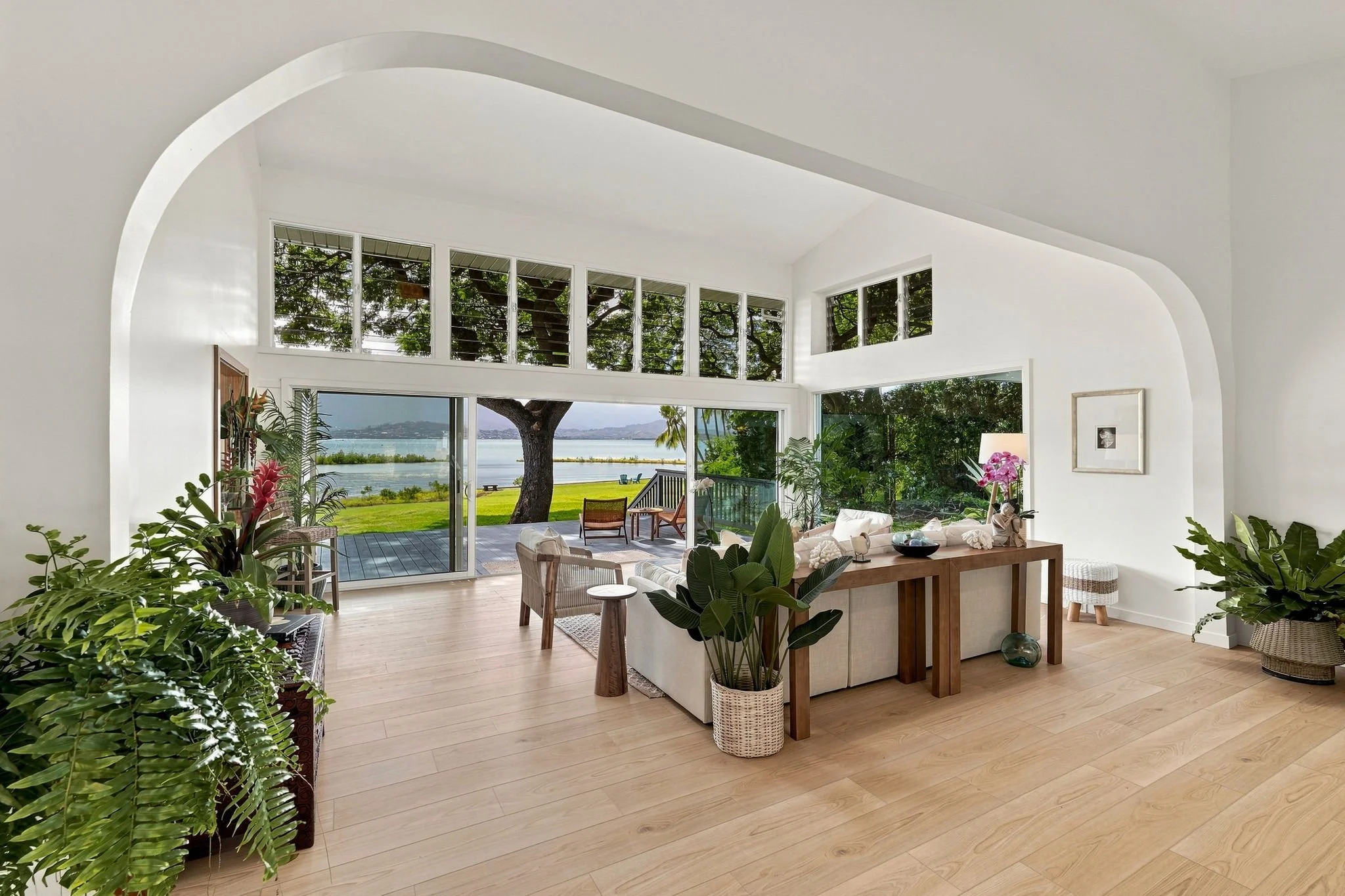 19-web-or-mls-Styron_Photo_44-397_Kaneohe_Bay_Dr_0186.jpg