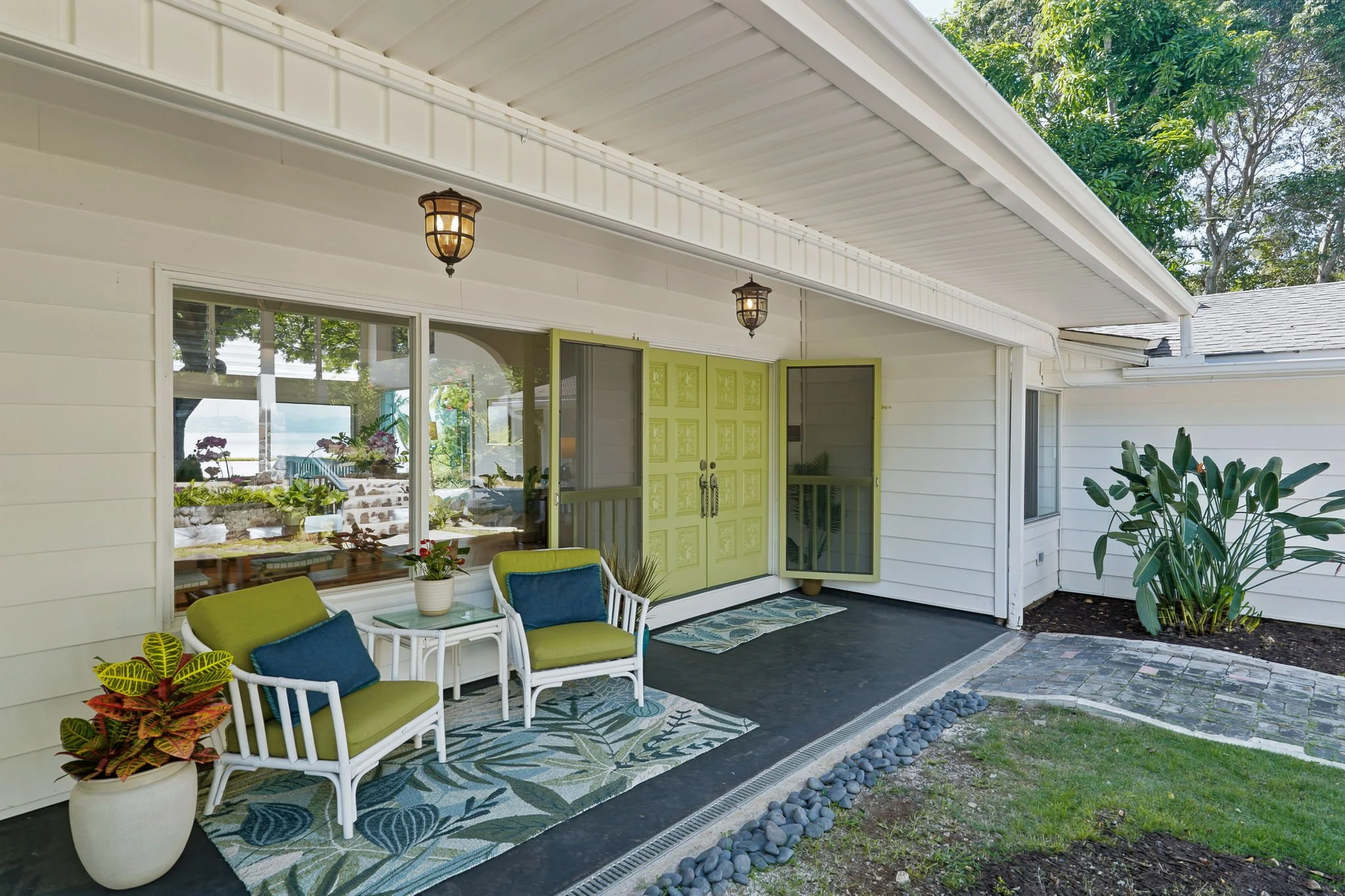 47-web-or-mls-Styron_Photo_44-397_Kaneohe_Bay_Dr_0330.jpg