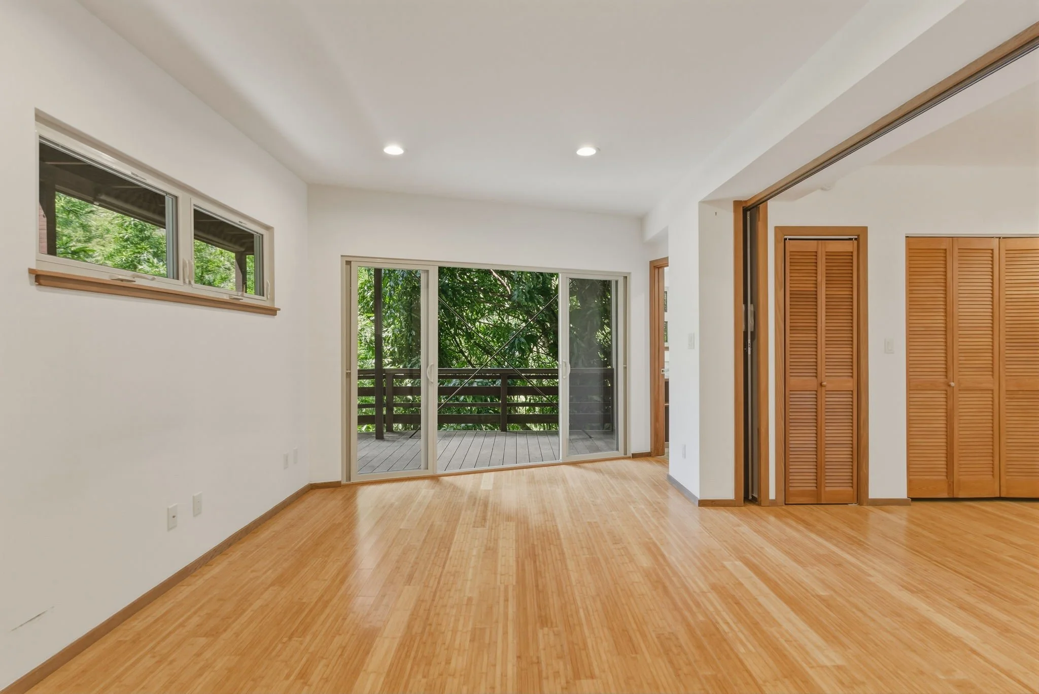 26-web-or-mls-Styron Photo 4142 Round Top Dr-2378.jpg