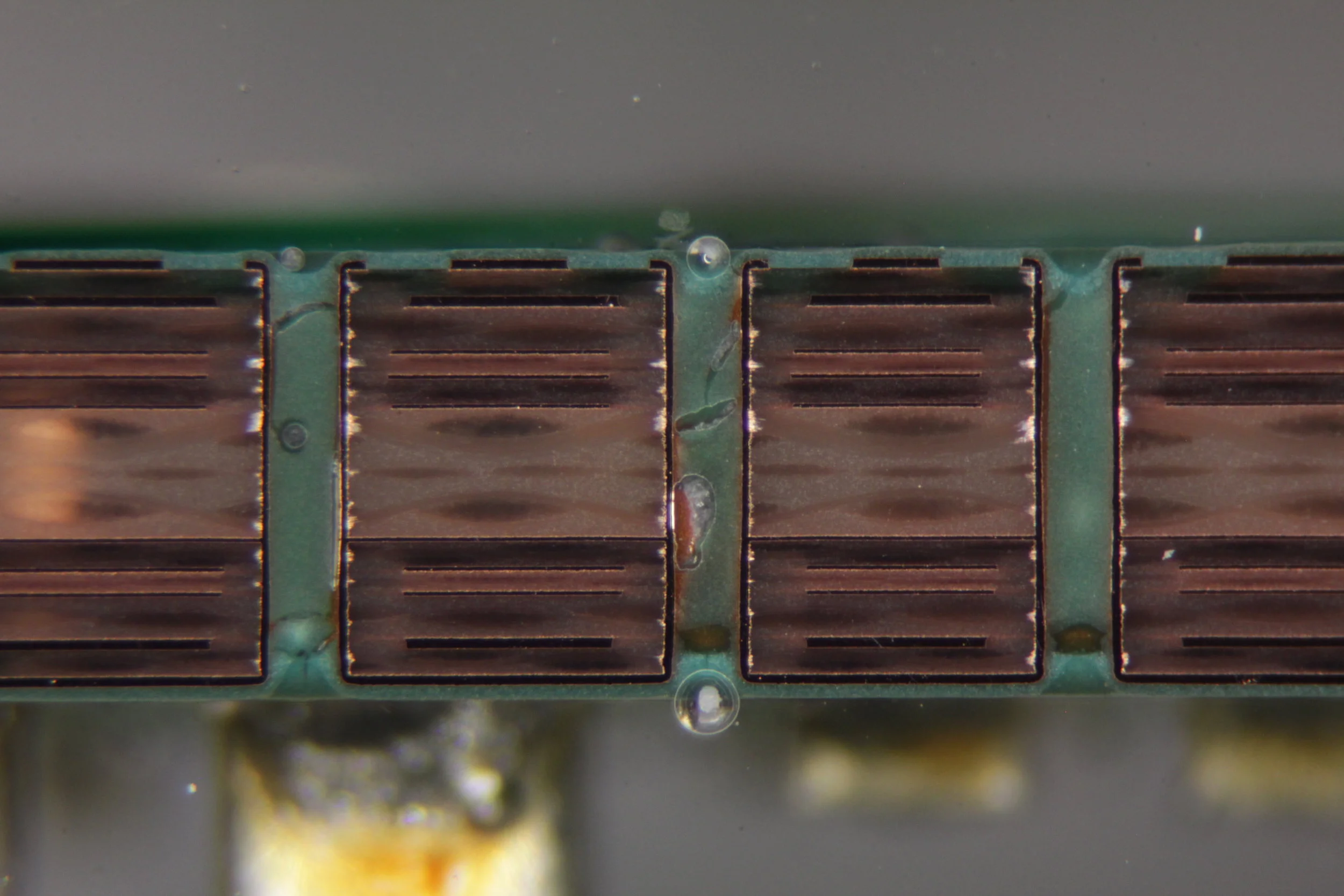Circuit Board Cross Section Analysis/MicroSectioning — Elmet